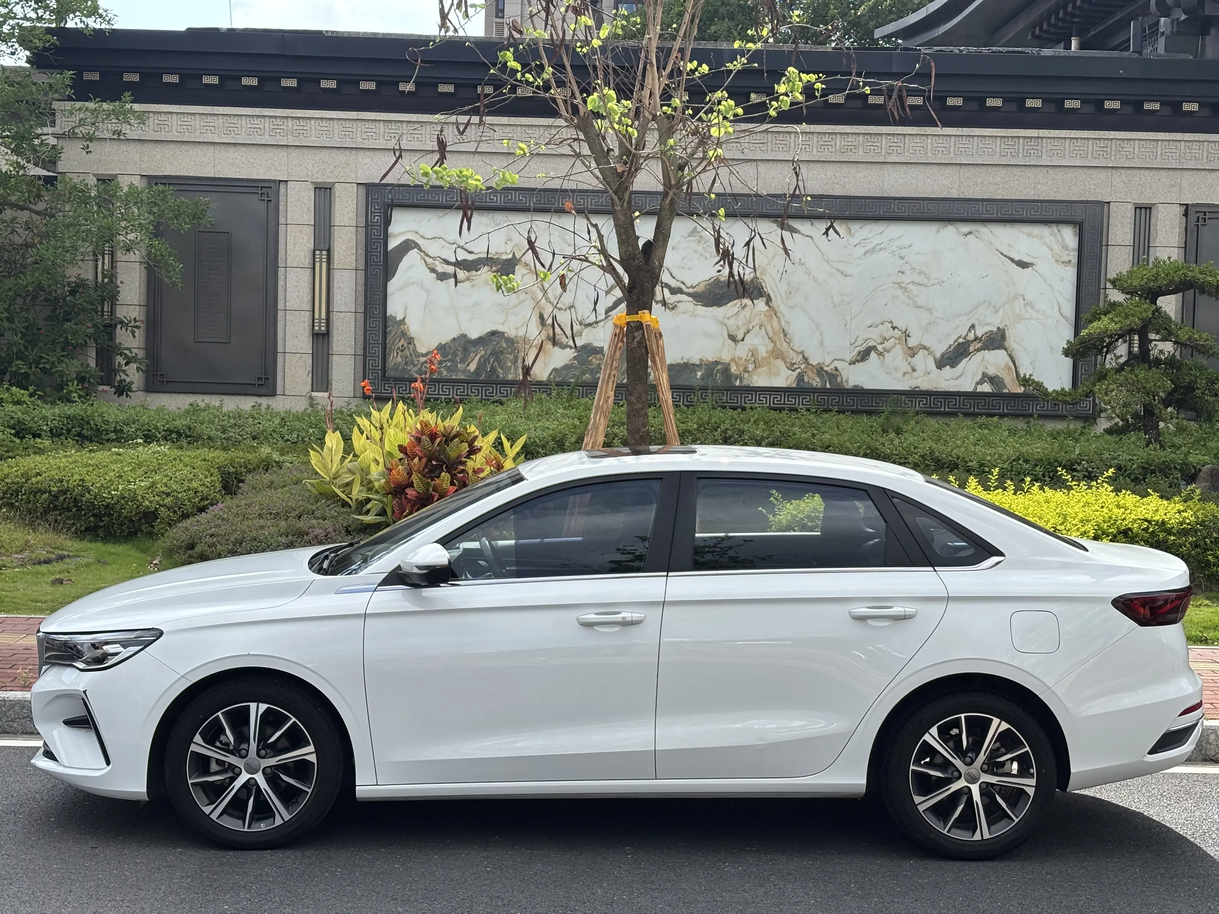 Geely emgrand
