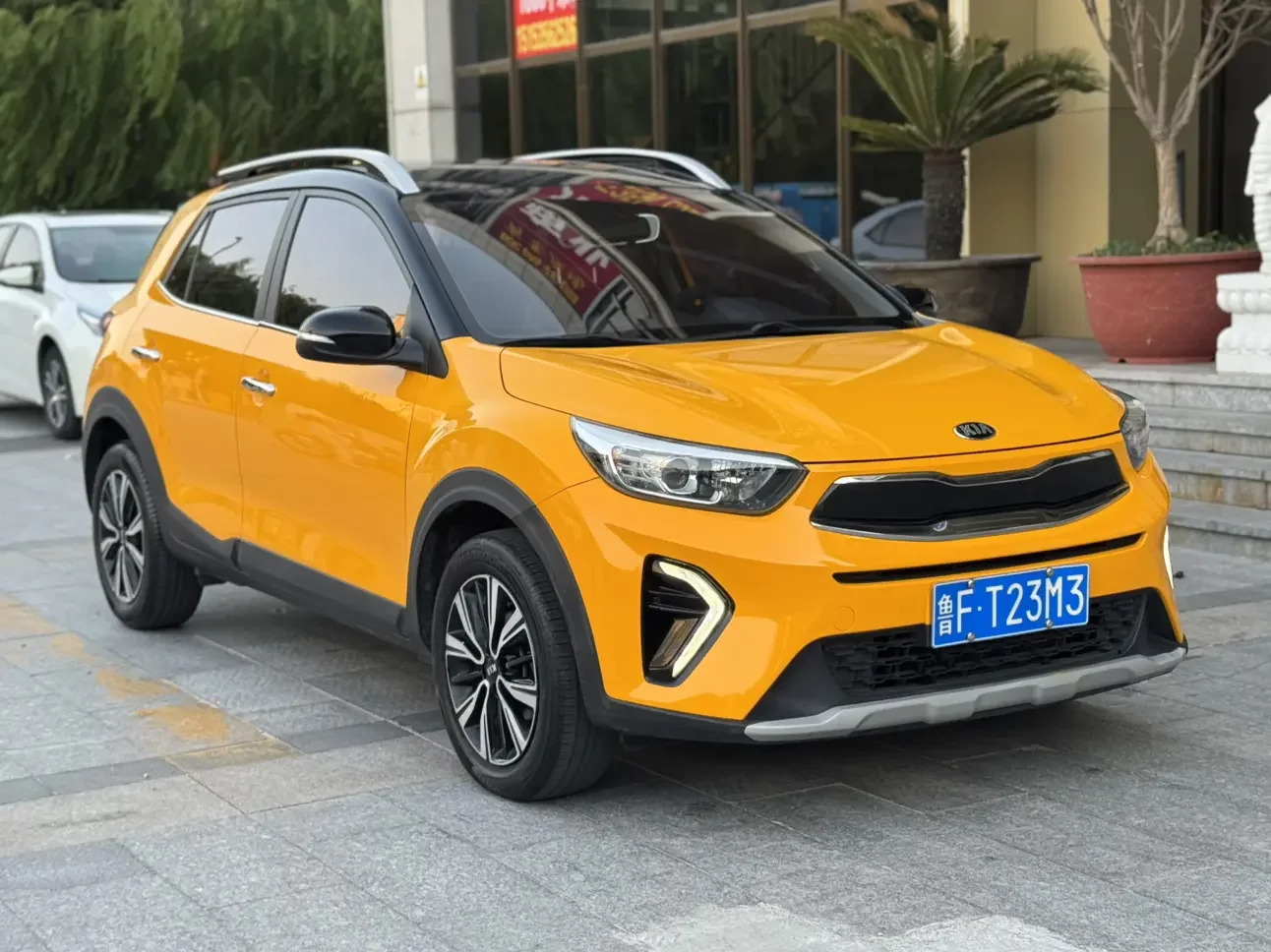 Kia KX1