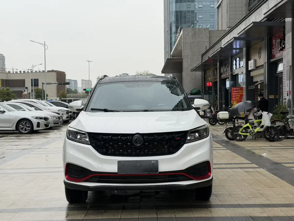 Dongfeng Fengon 580