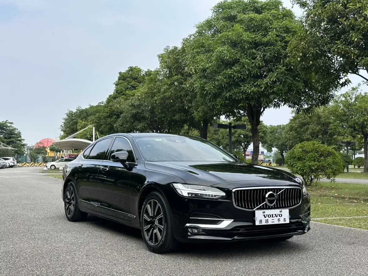 Volvo S90