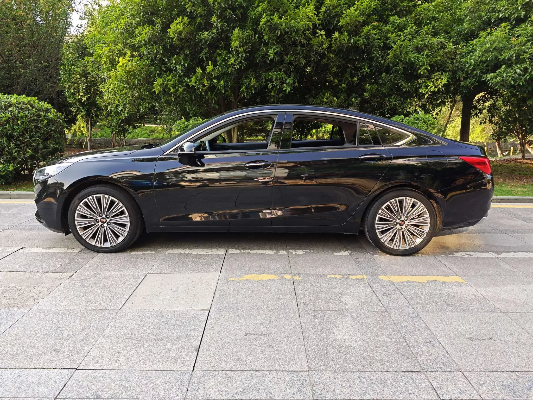 Hongqi H5 classic