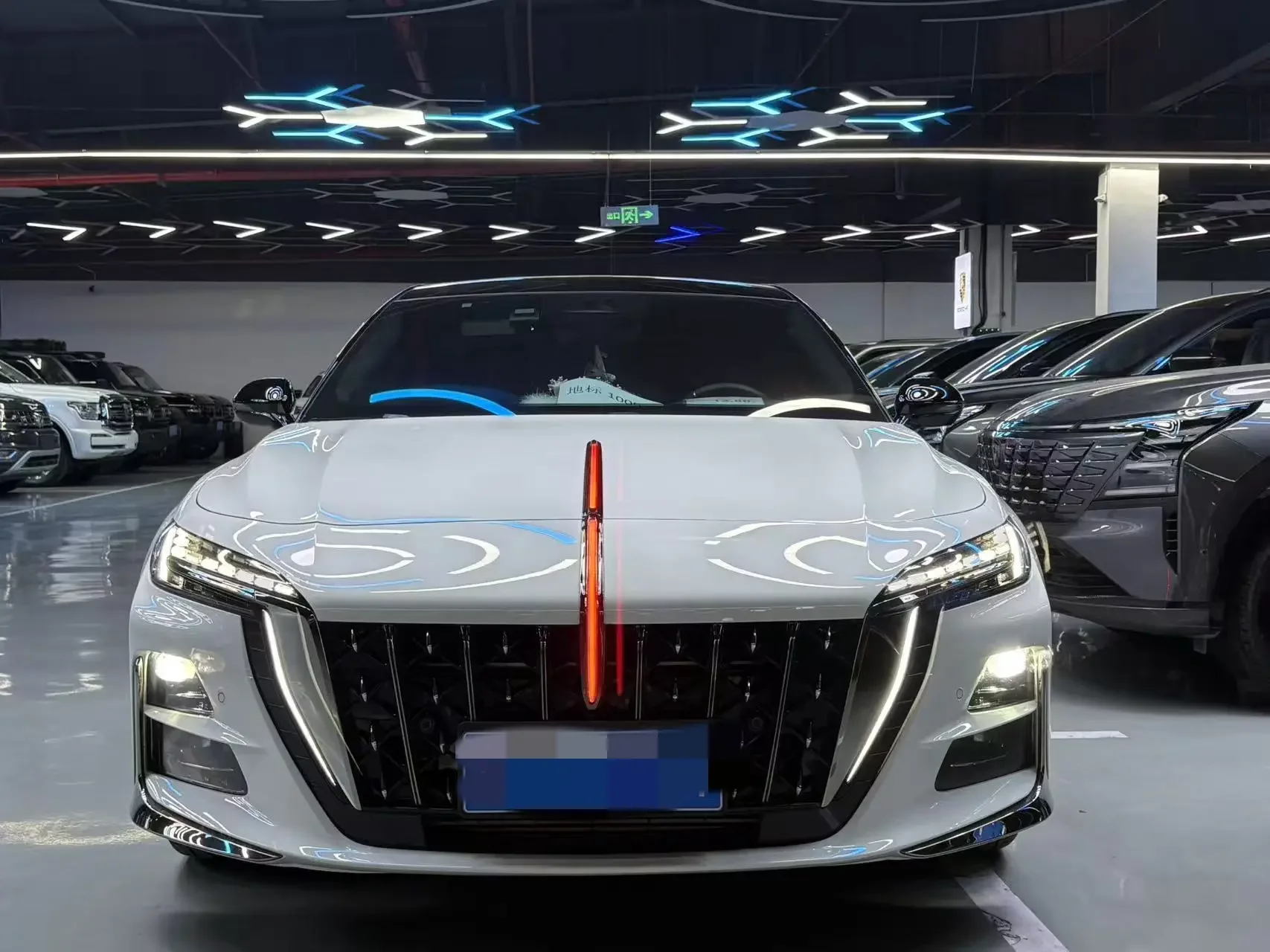 Hongqi H6