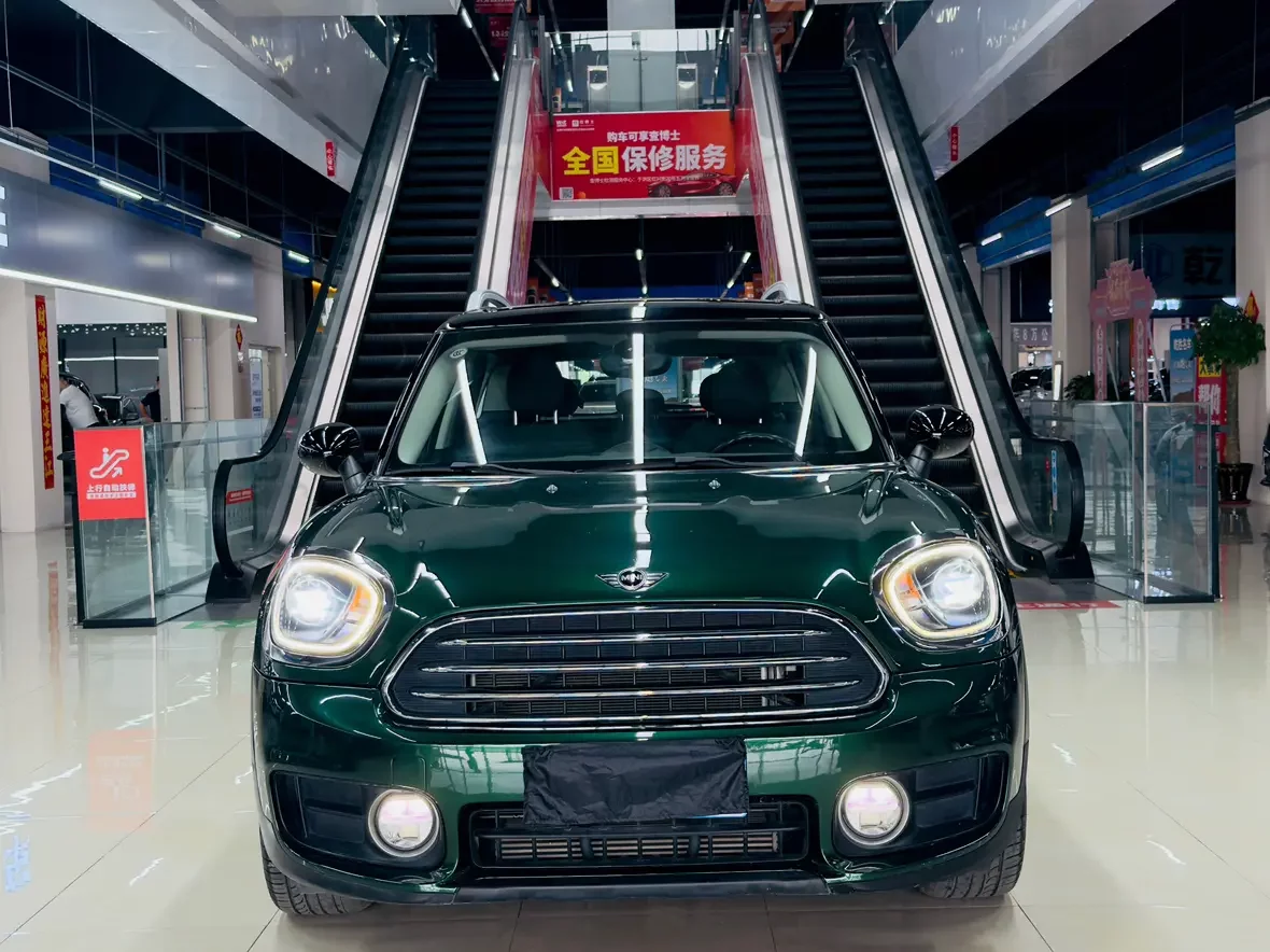 MINI COUNTRYMAN