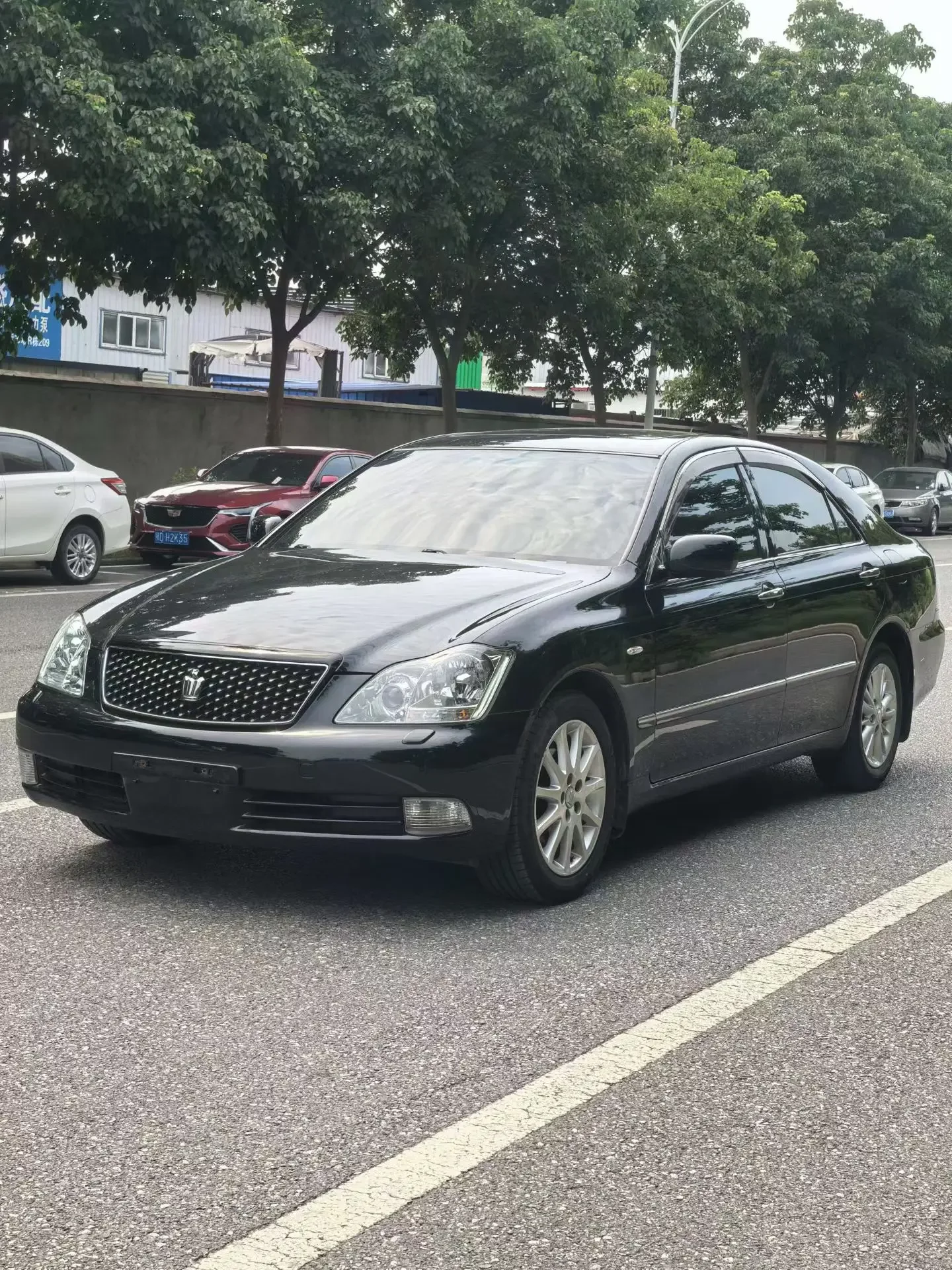 Toyota crown