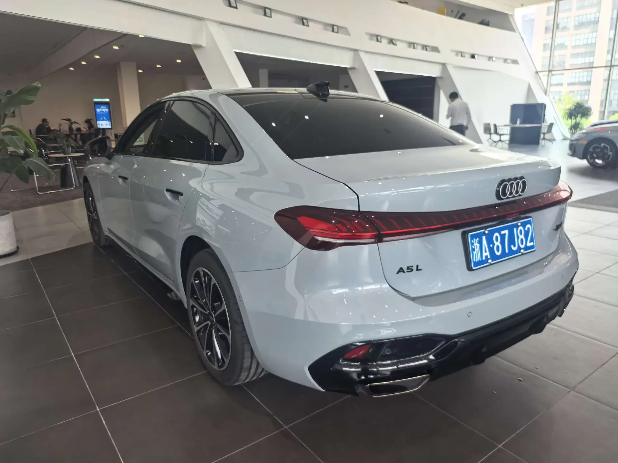 Audi A5L