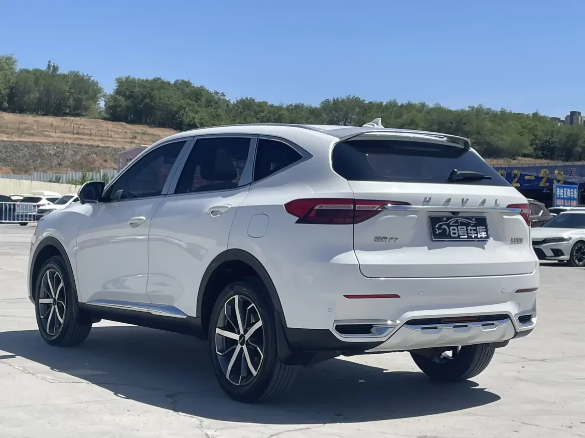 Haval F7