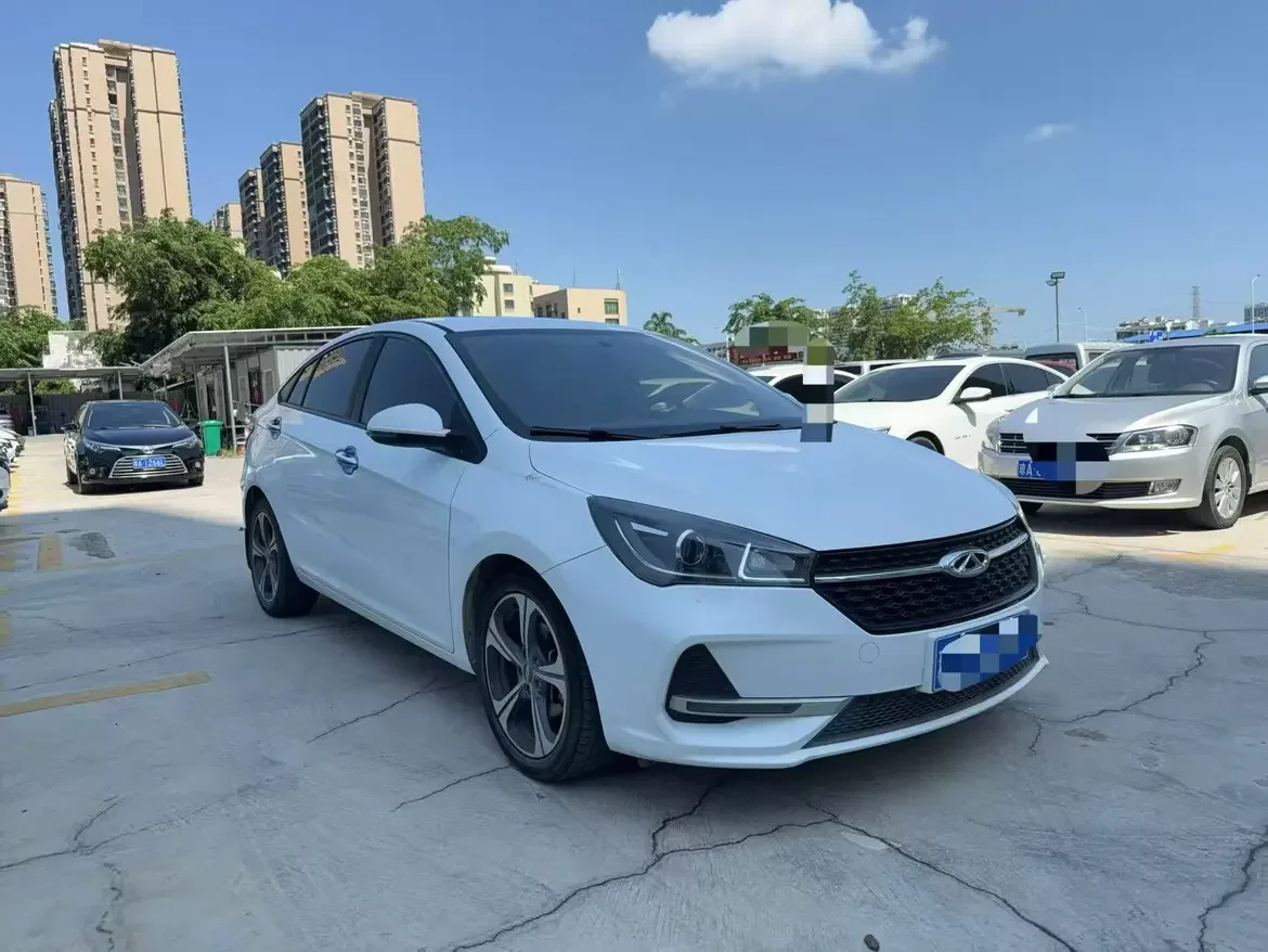 Chery Arrizo 5