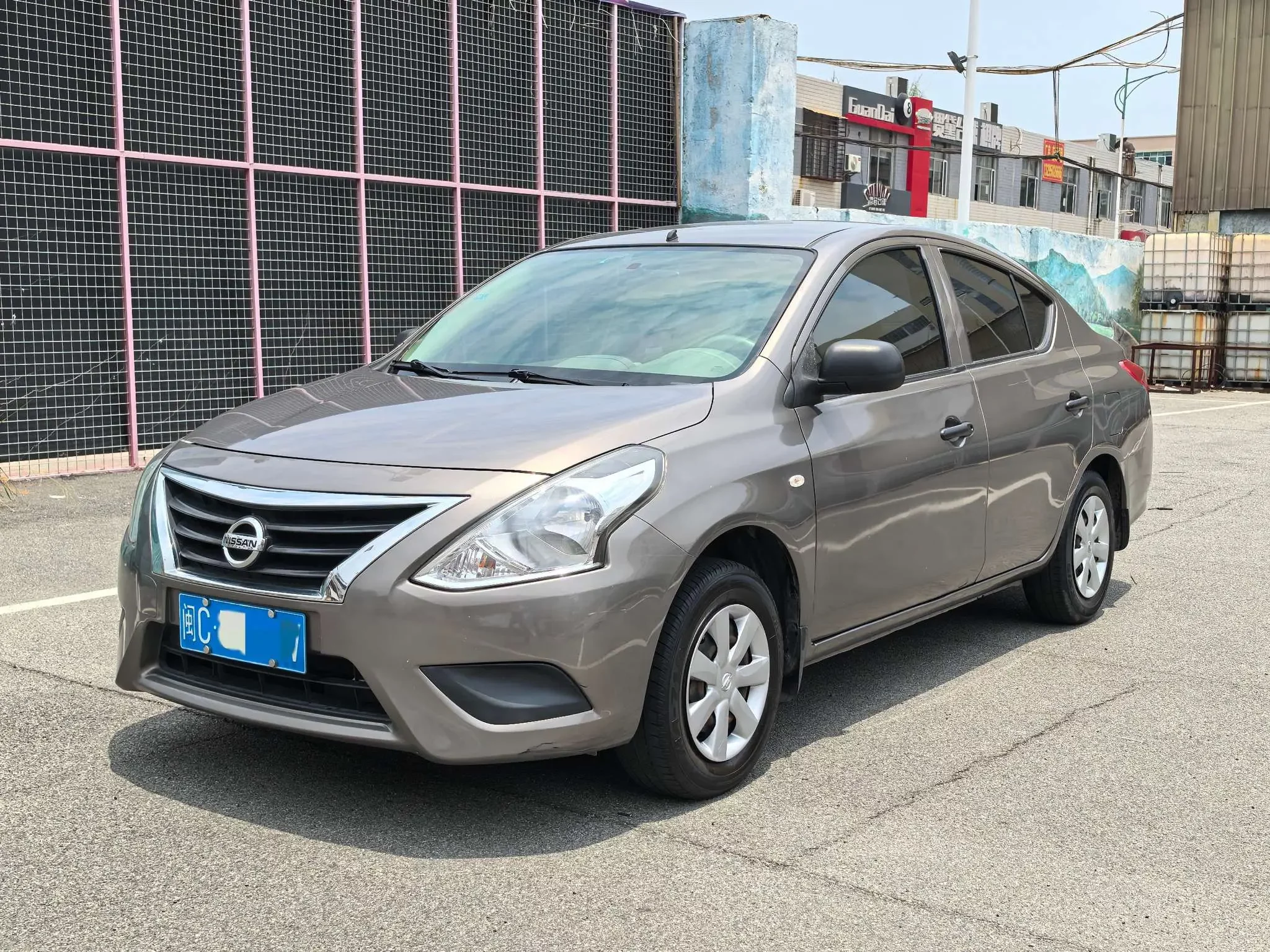 Nissan Sunlight