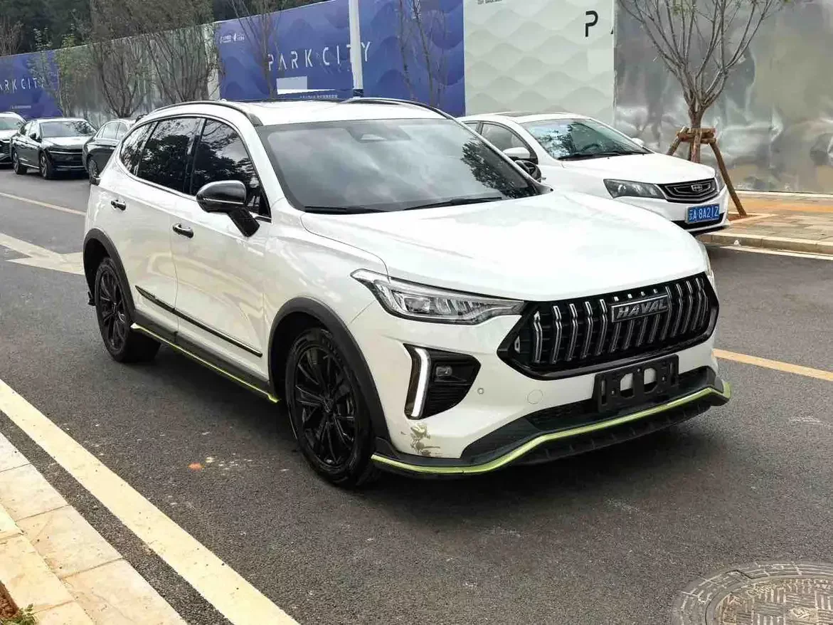 Haval Harvard Red Rabbit