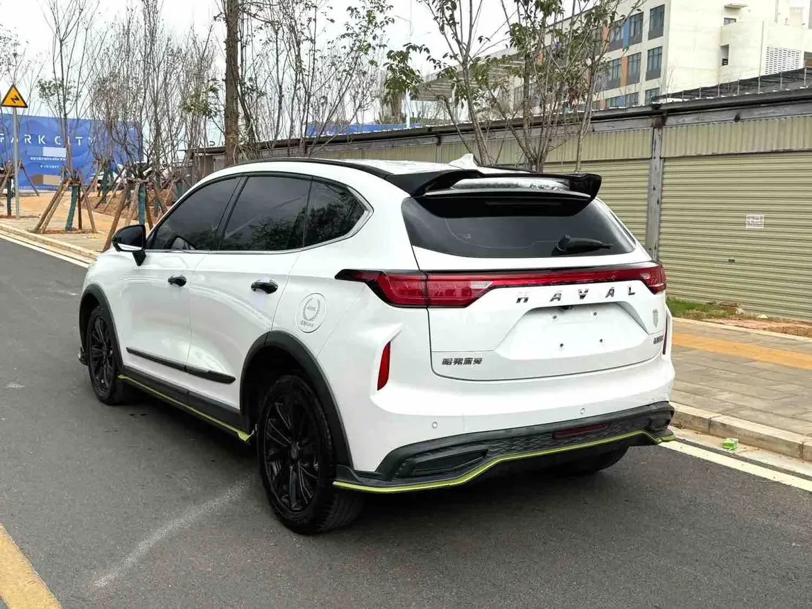 Haval Harvard Red Rabbit