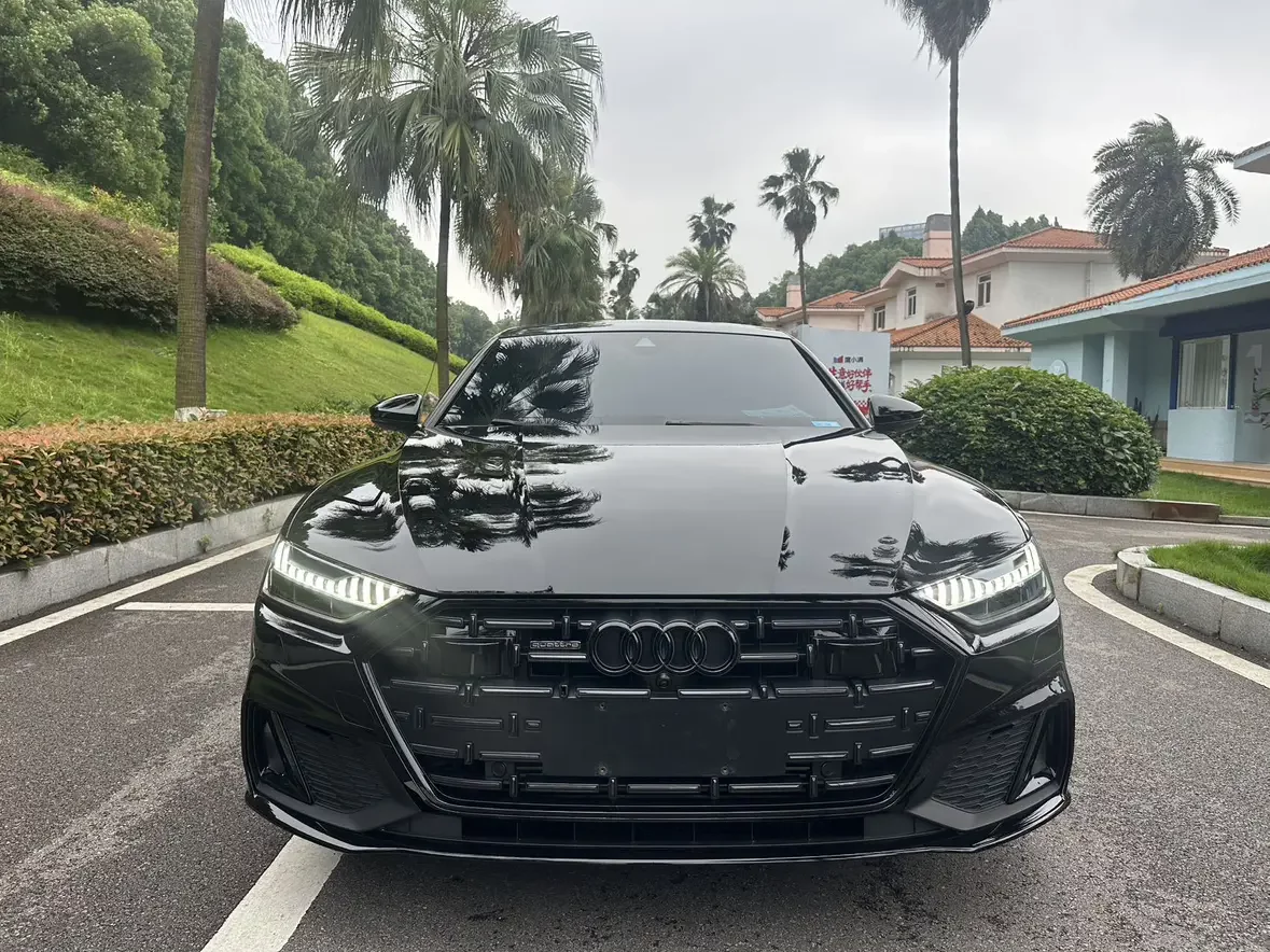 Audi A7L