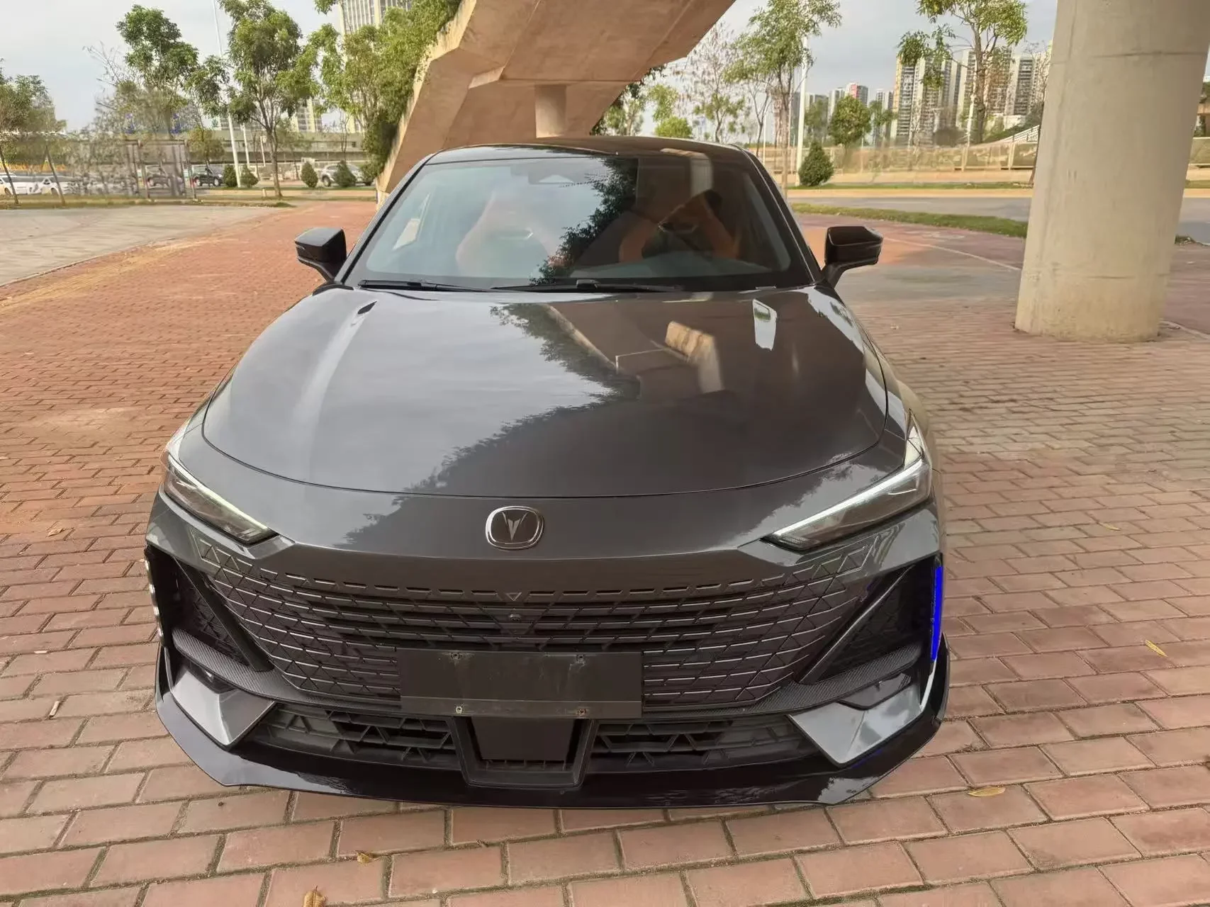 Changan UNI-V  из Китая