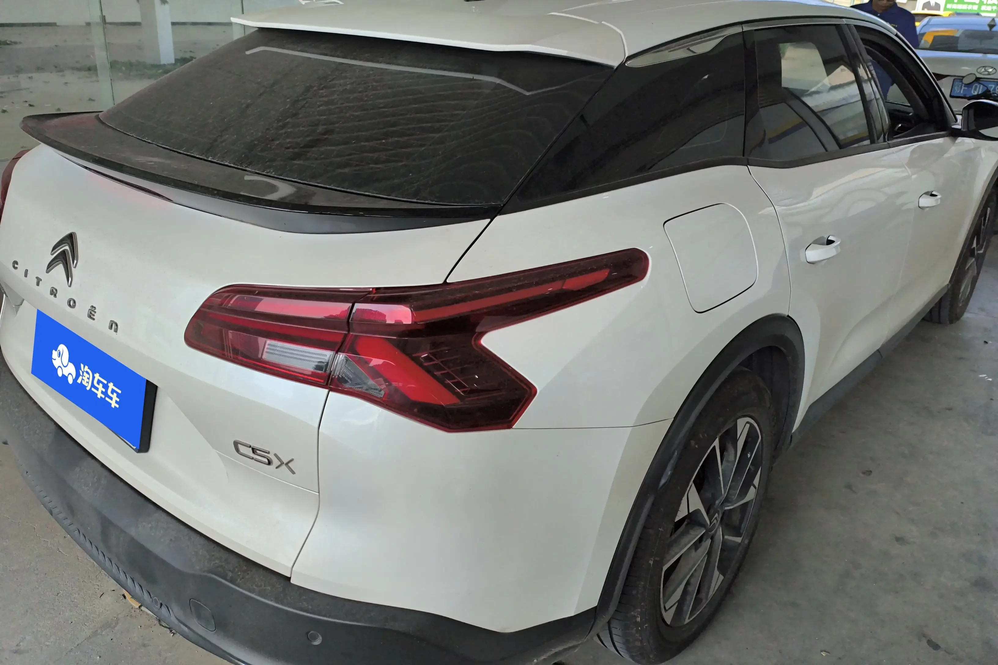 Citroën Versailles C5 X
