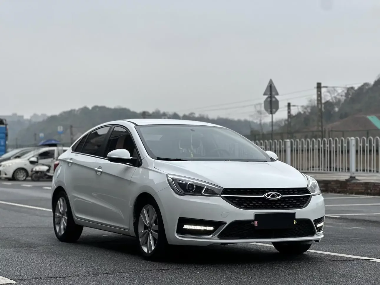 Chery Arrizo 5