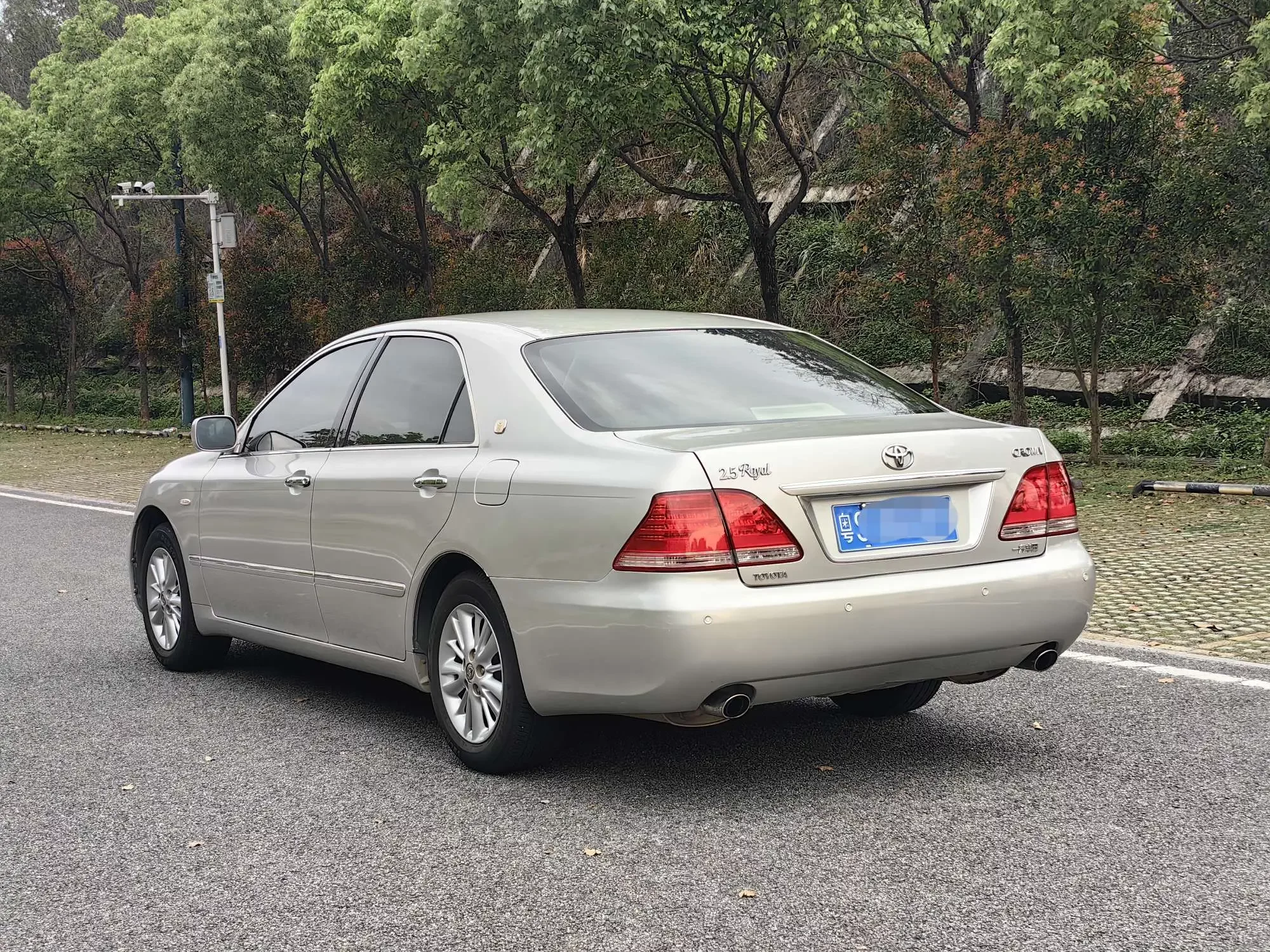 Toyota crown