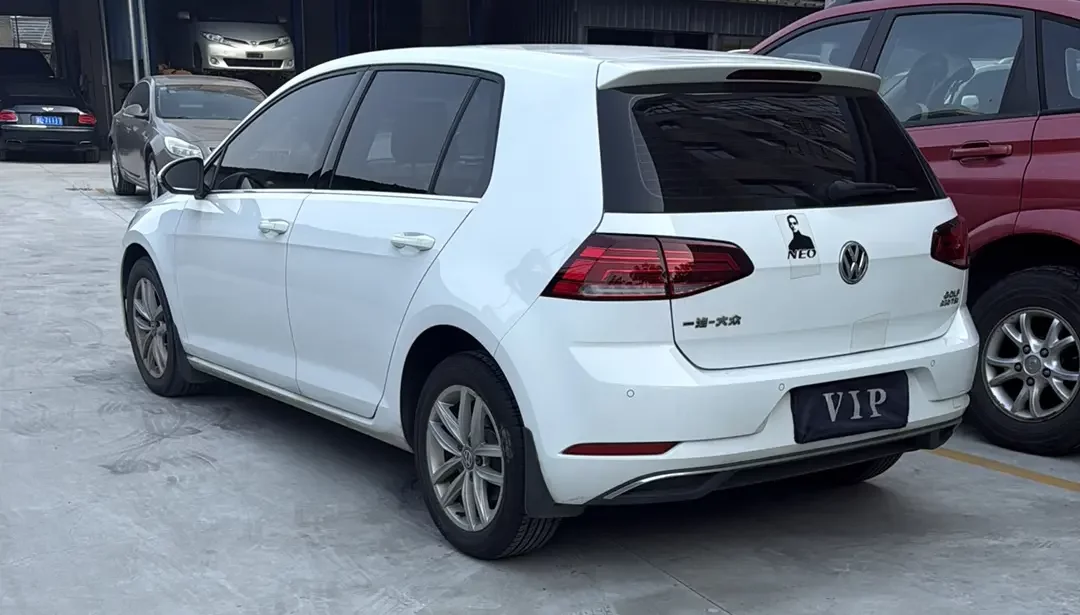 Volkswagen golf
