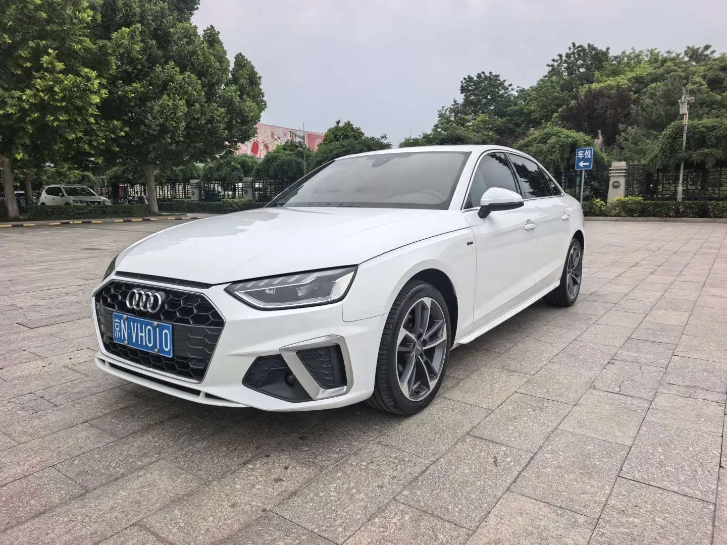Audi A4L