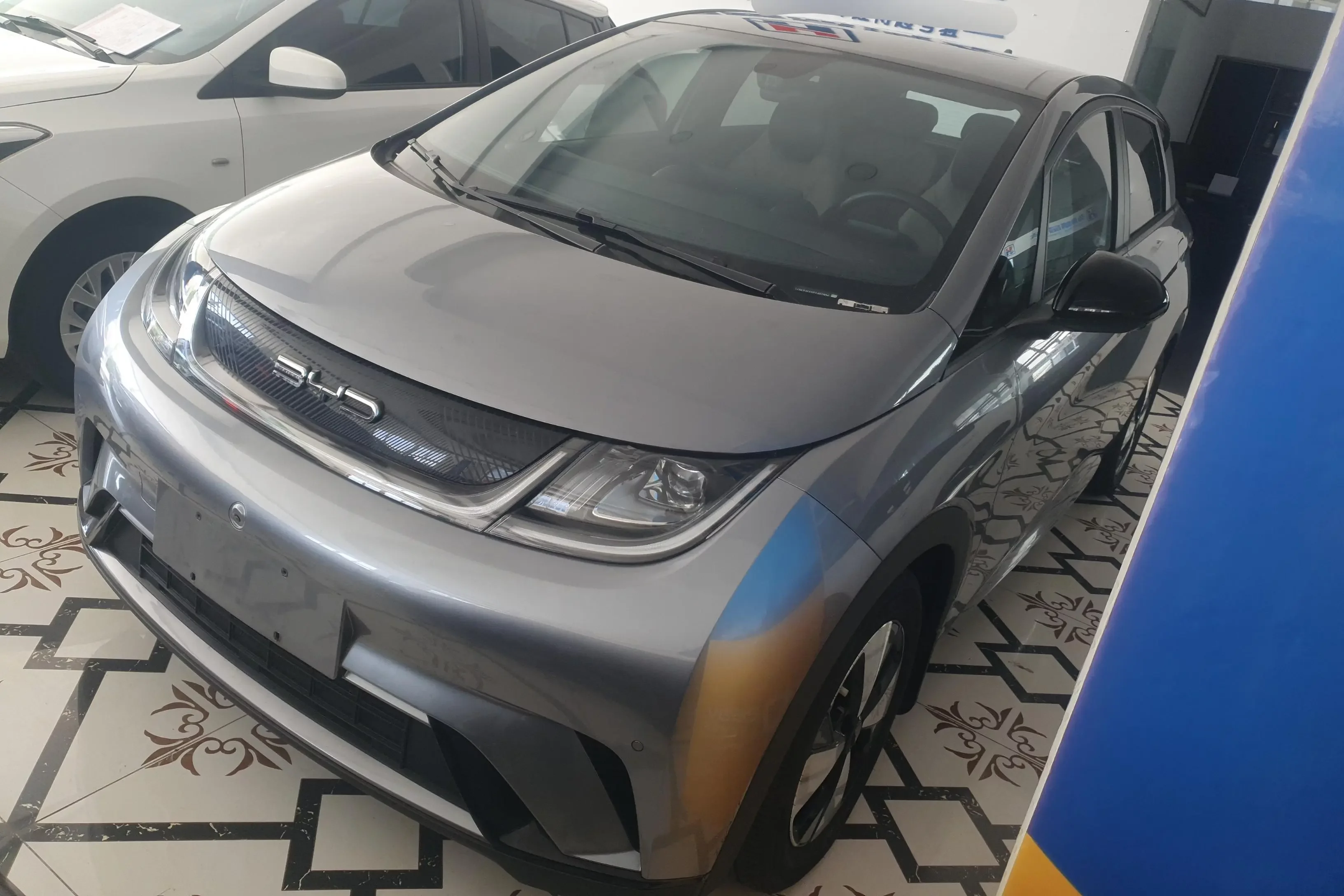 BYD dolphin