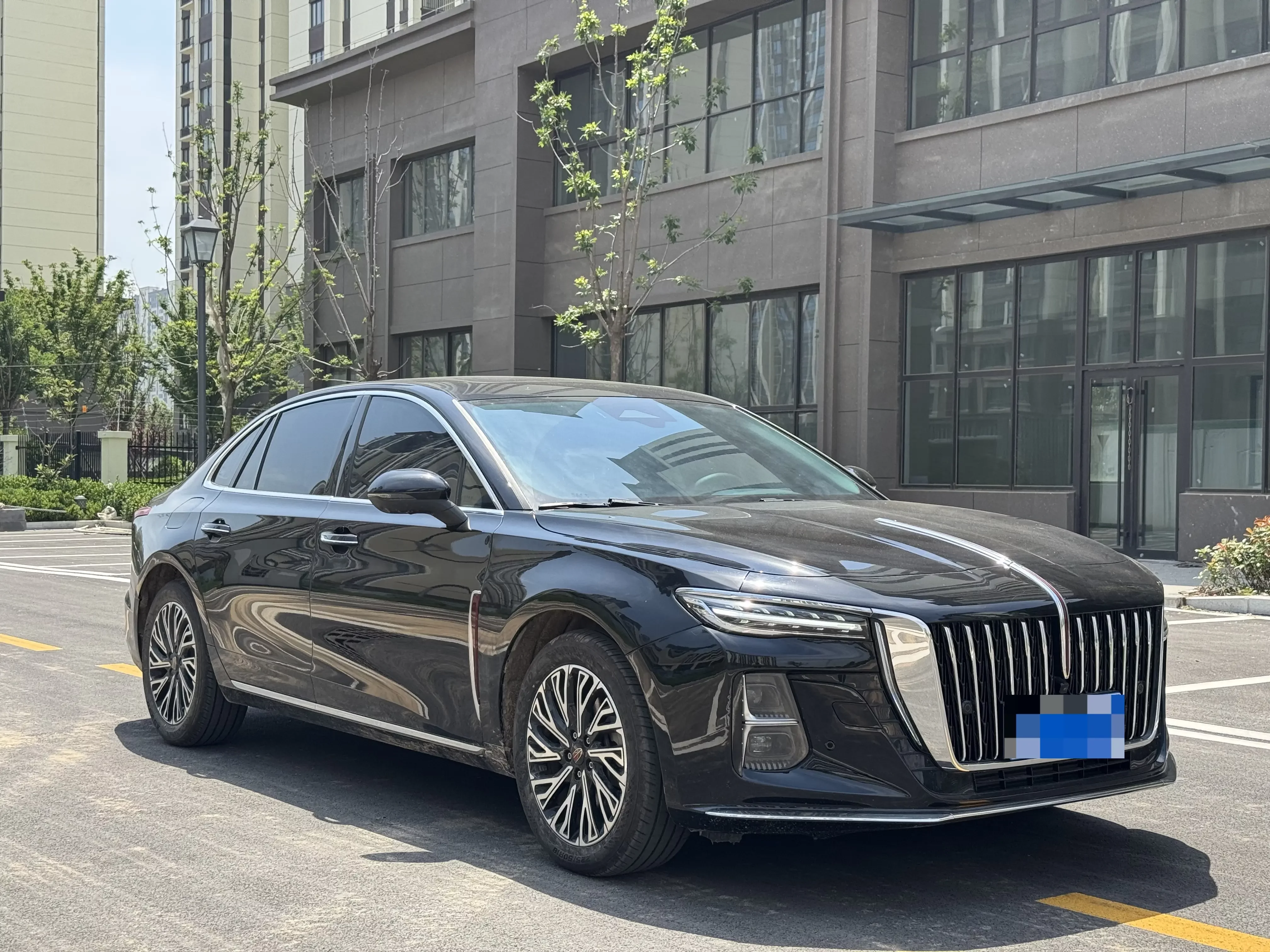 Hongqi H5