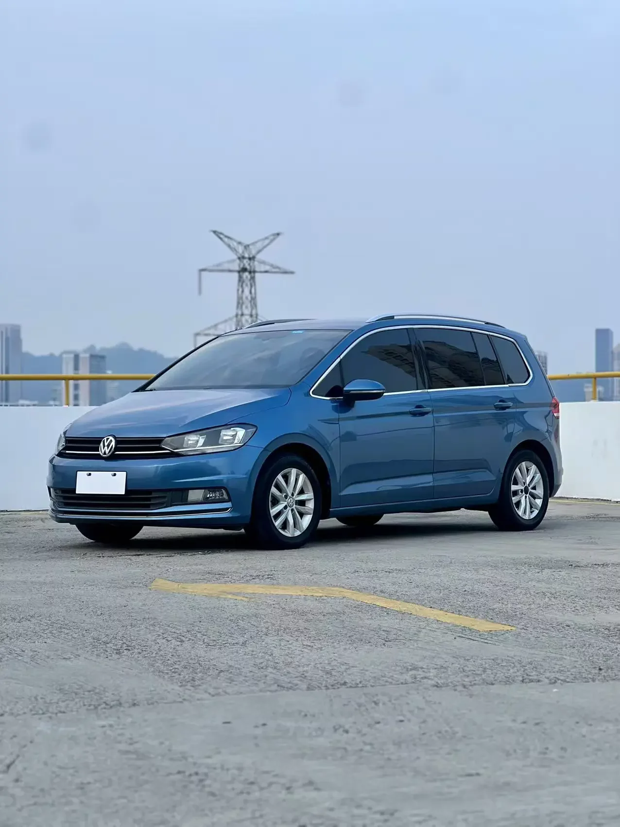 Volkswagen Touran L