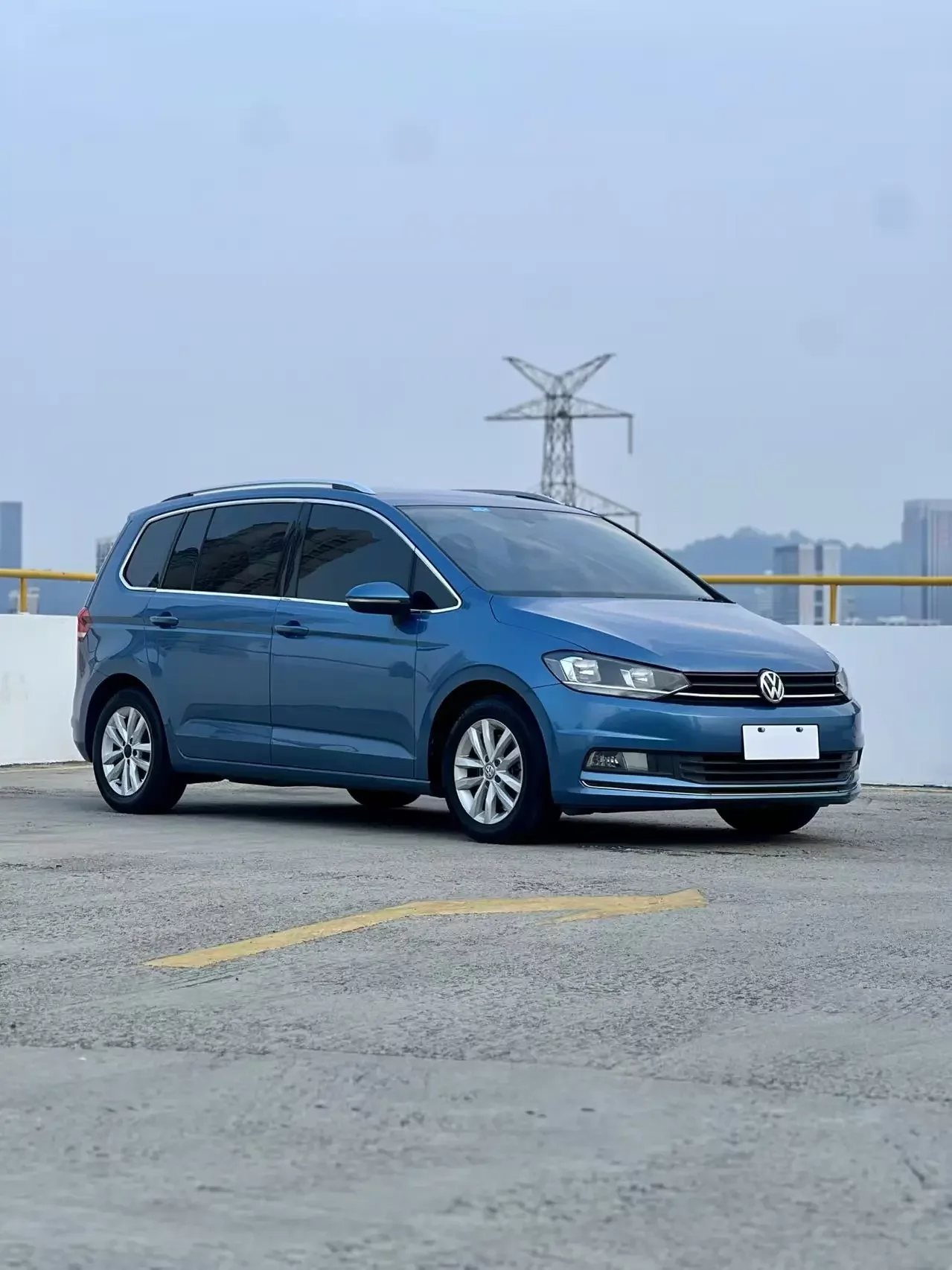 Volkswagen Touran L