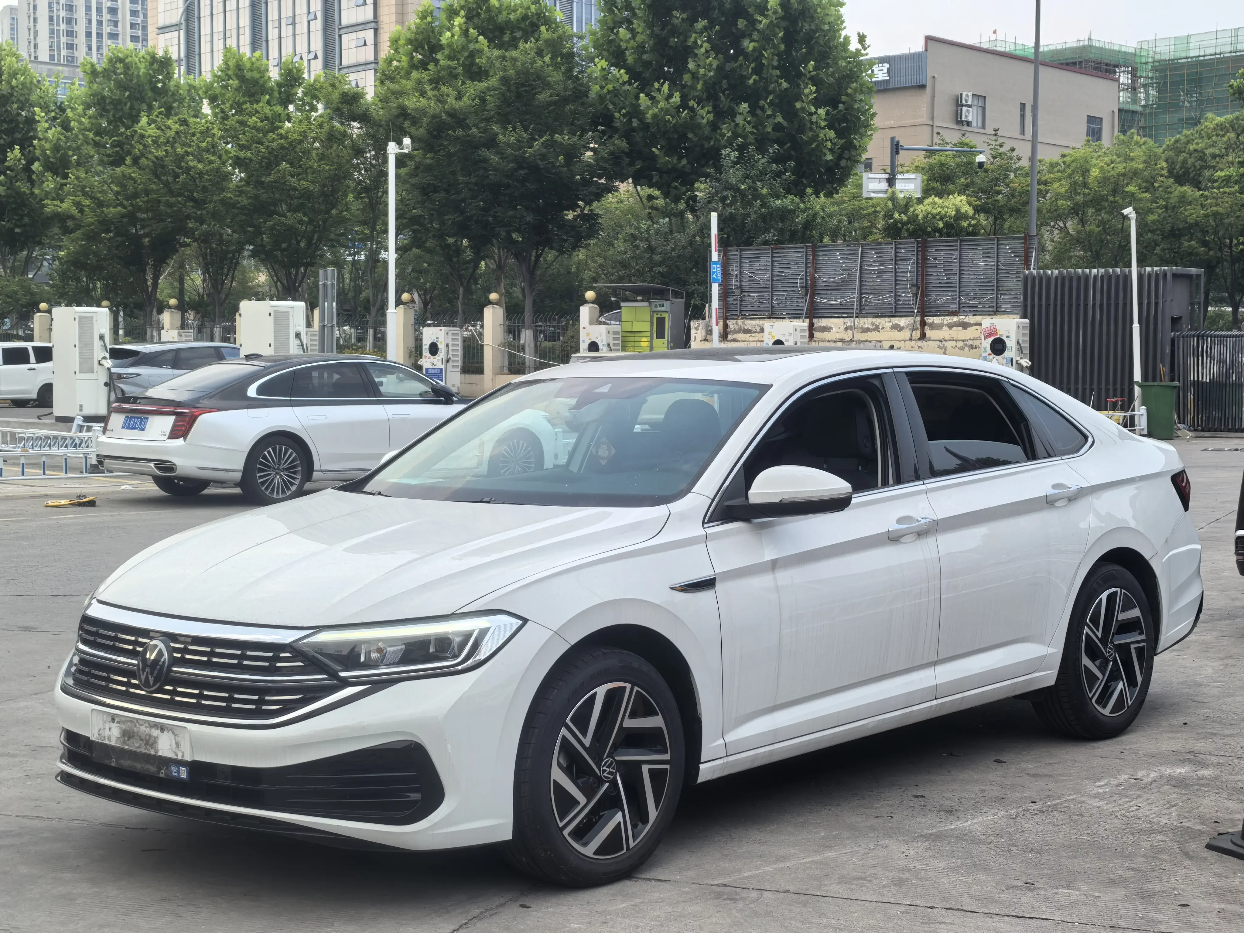 Volkswagen Sagitar
