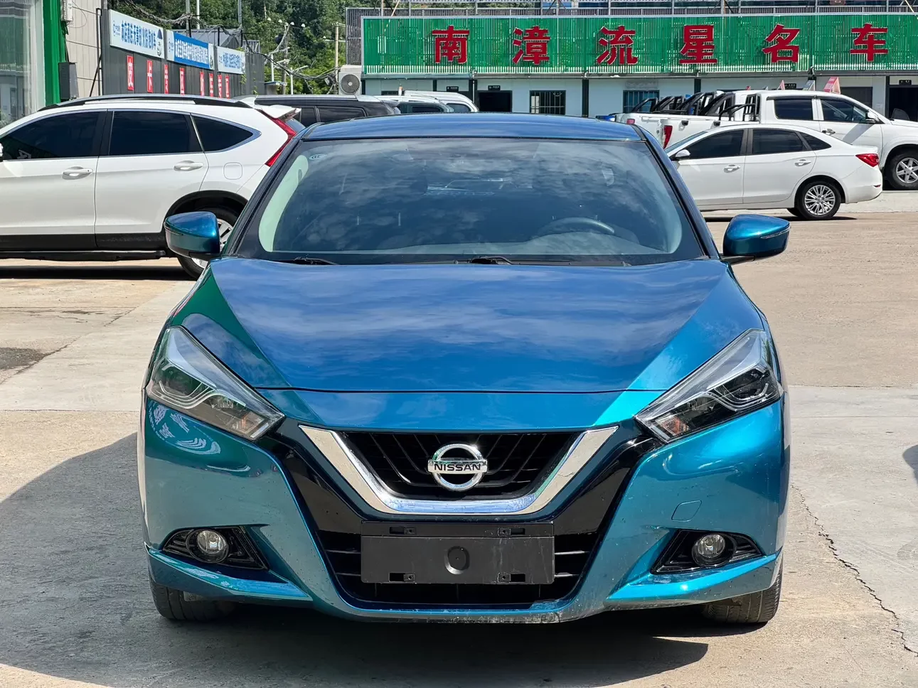 Nissan bluebird