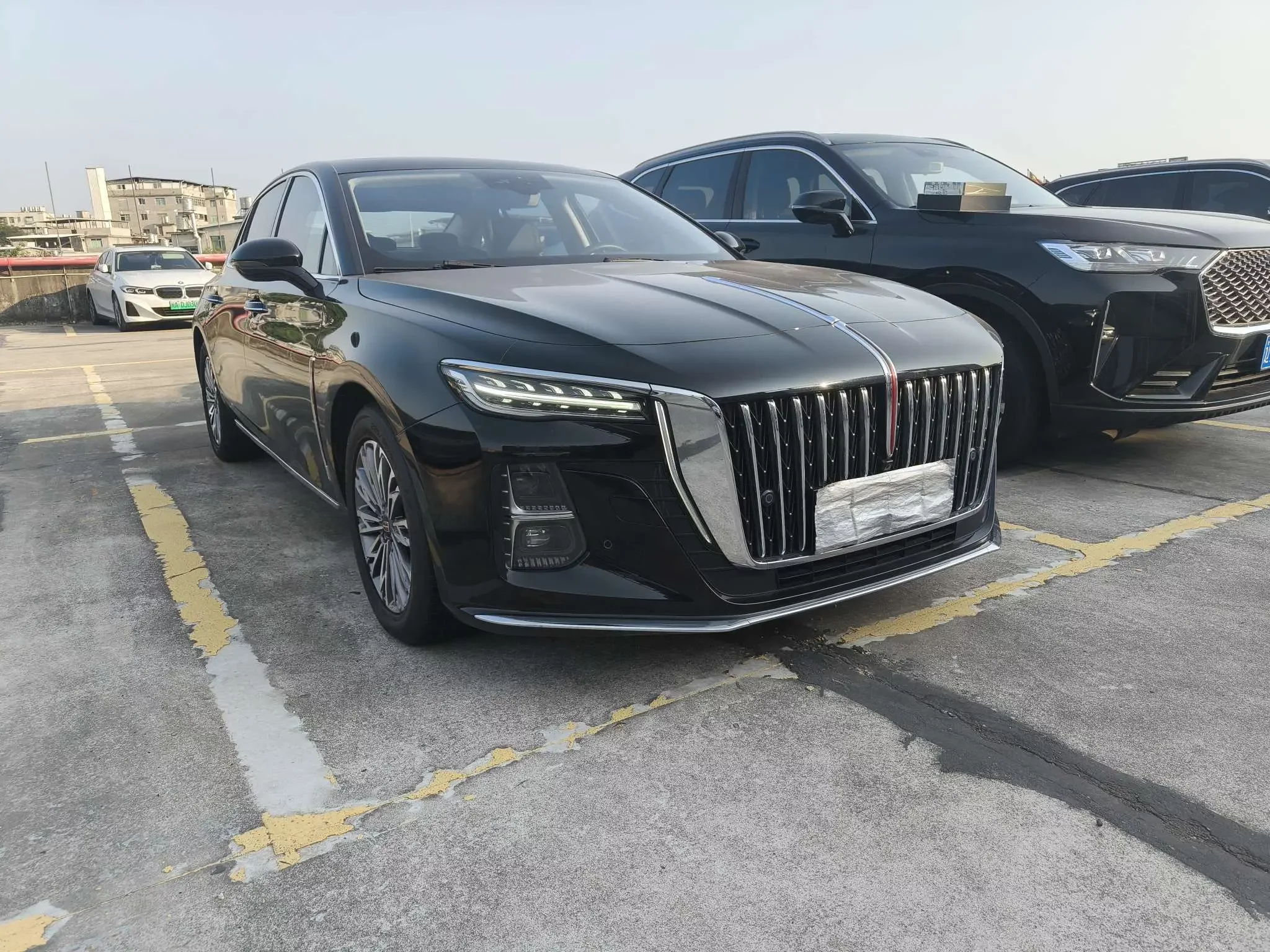Hongqi H5