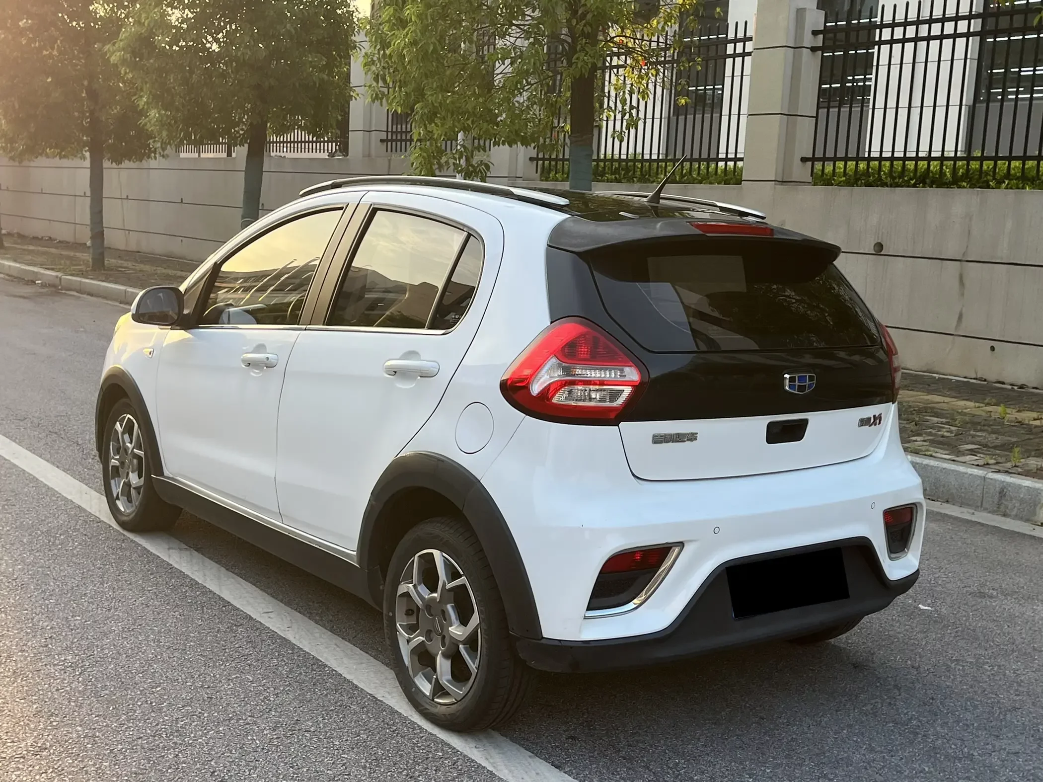 Geely Vision X1