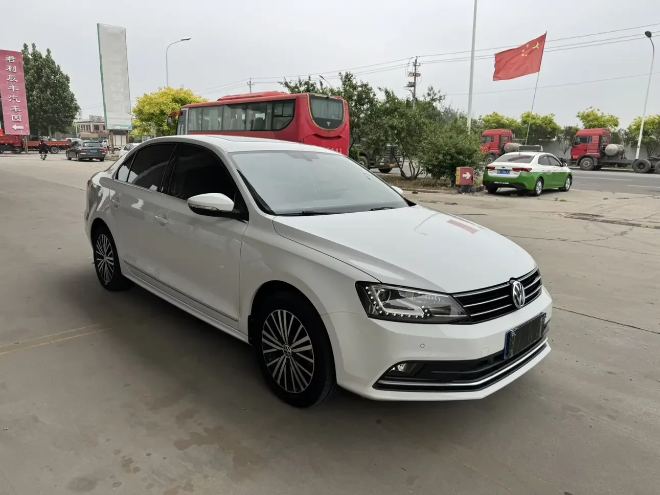 Volkswagen Sagitar