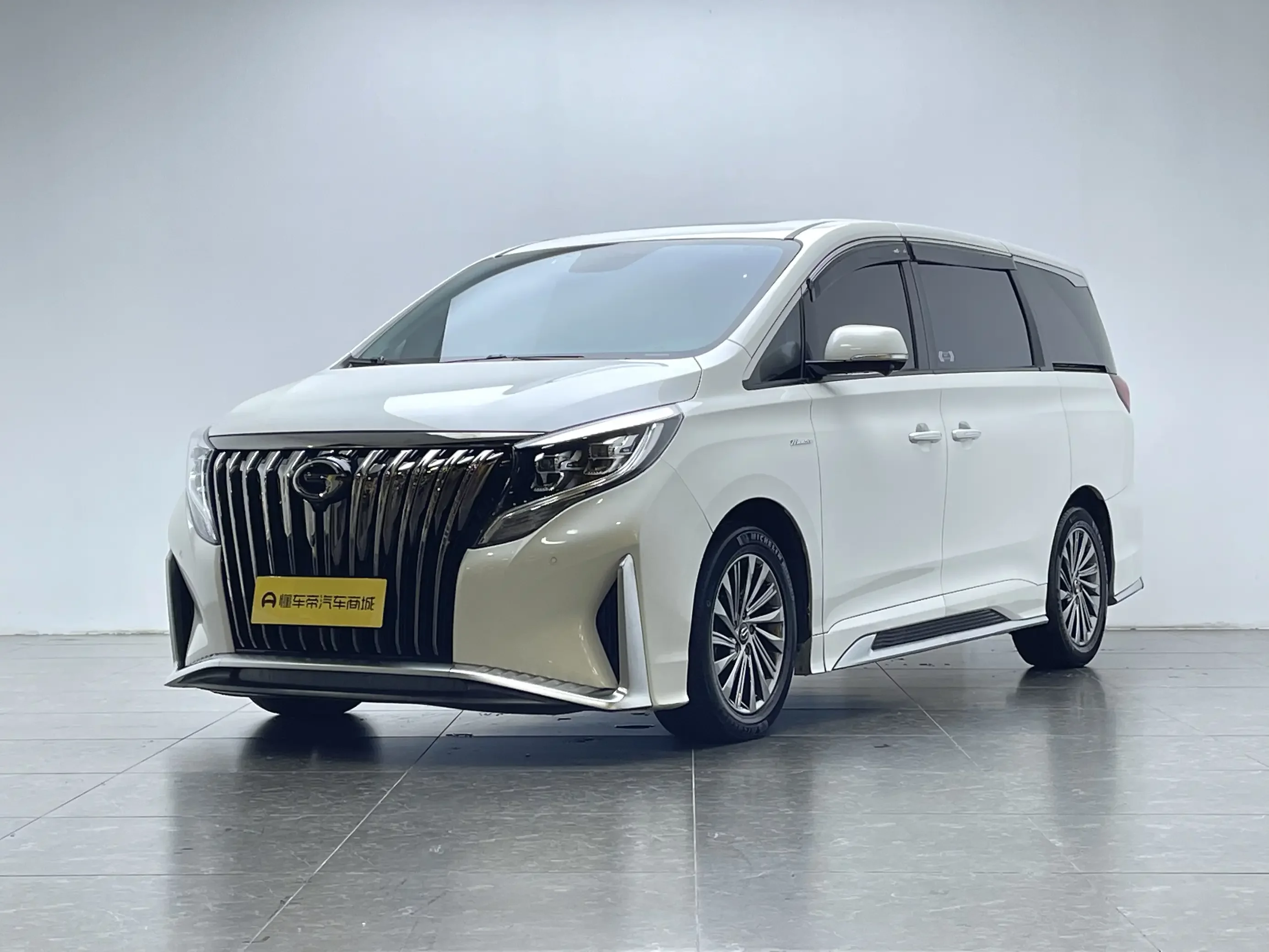 GAC Trumpchi M8