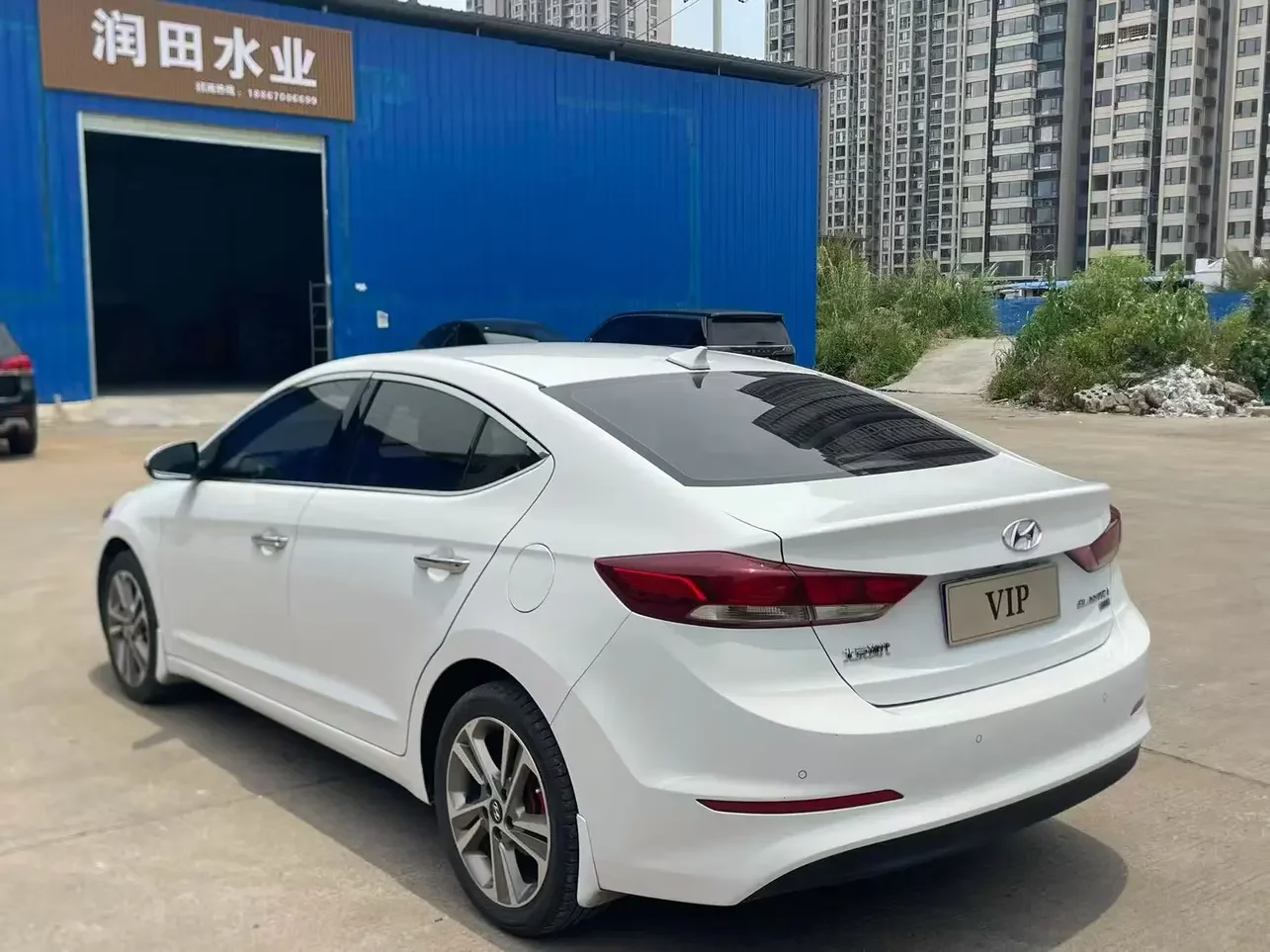 Hyundai lead