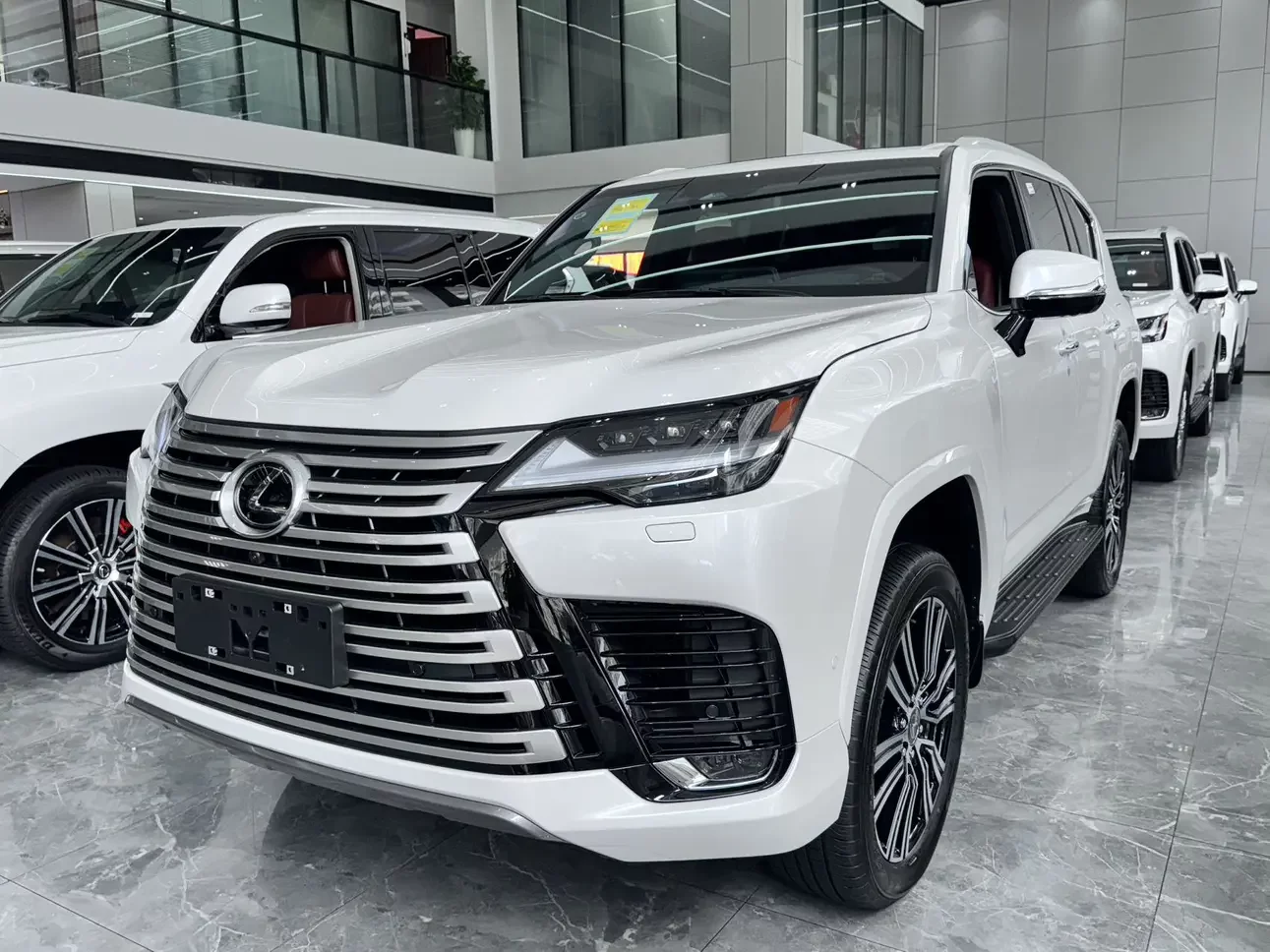 Lexus LX