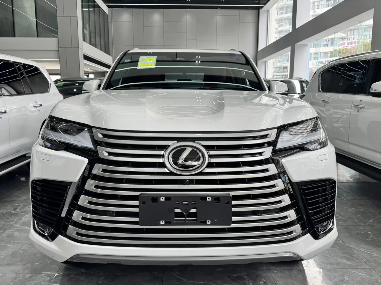 Lexus LX