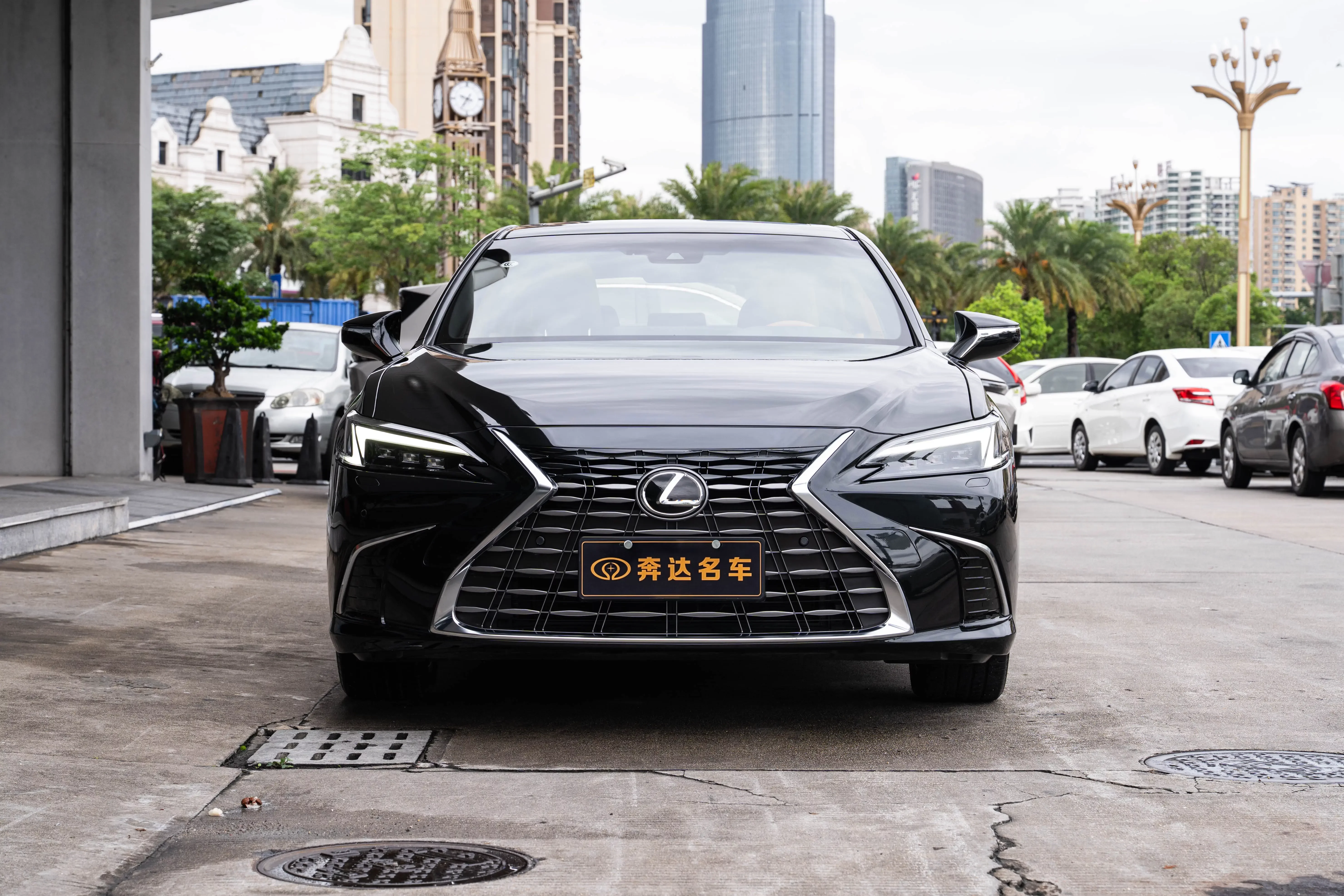 Lexus ES