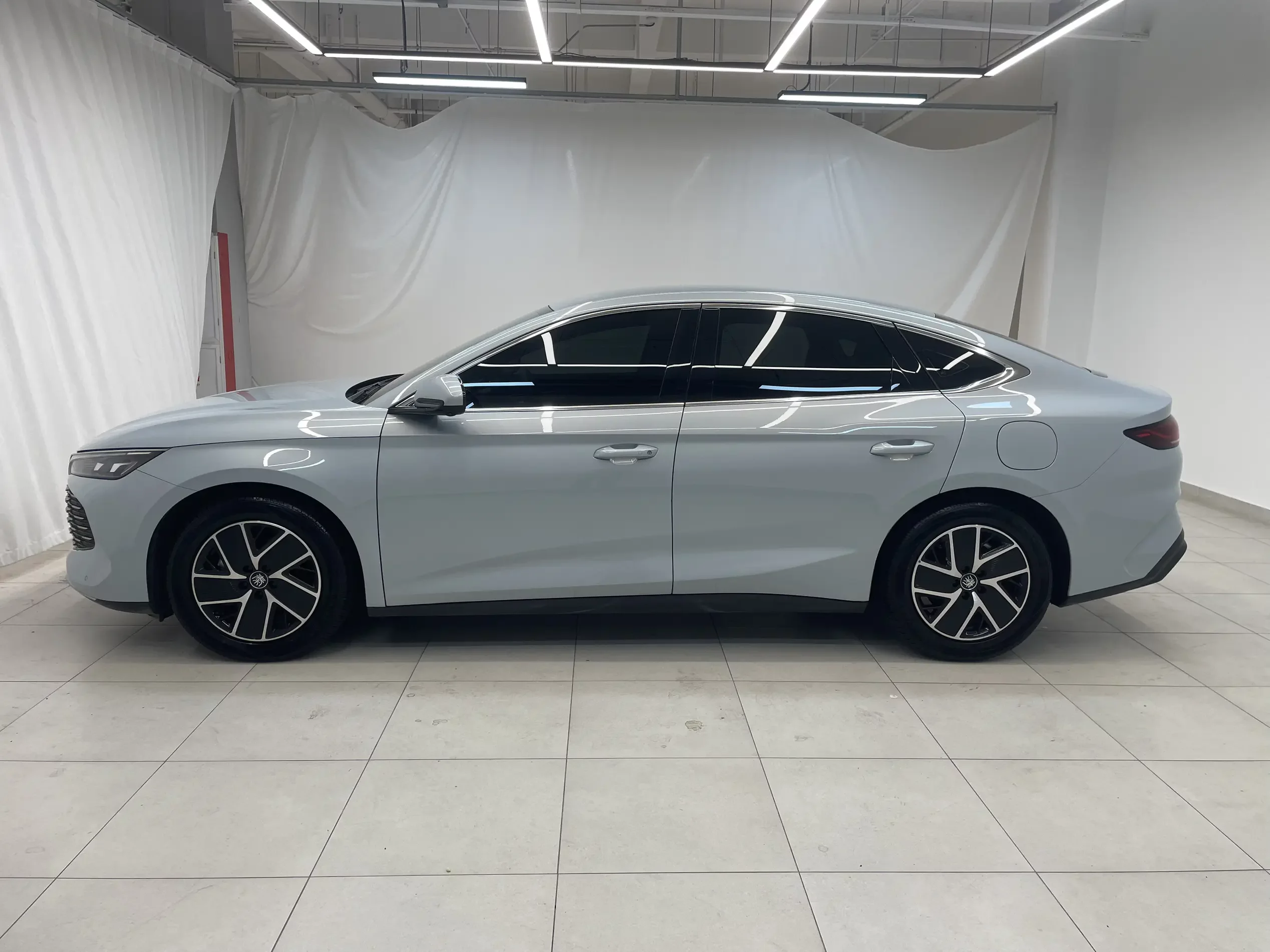 BYD Qin L DM
