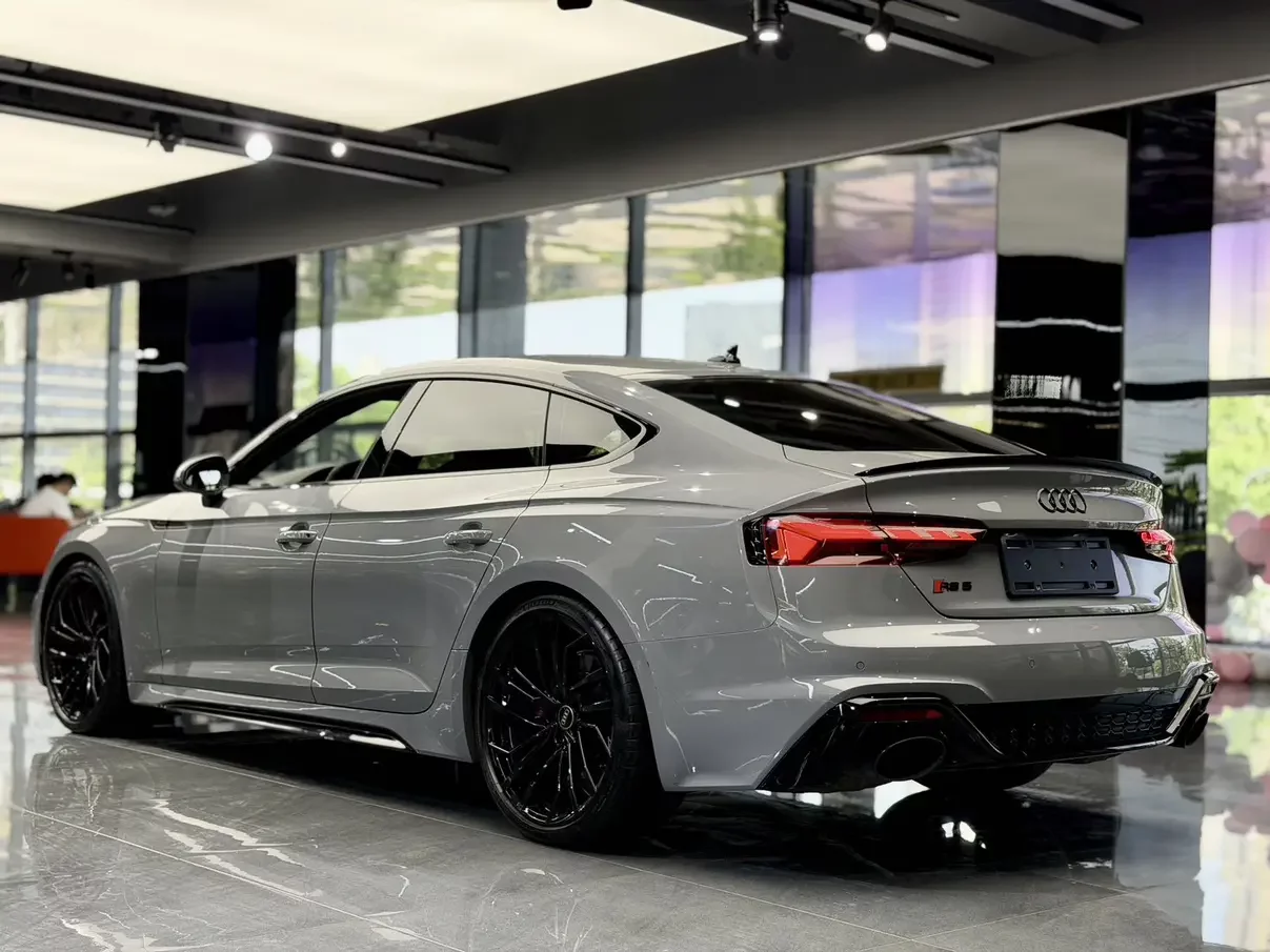 Audi RS 5