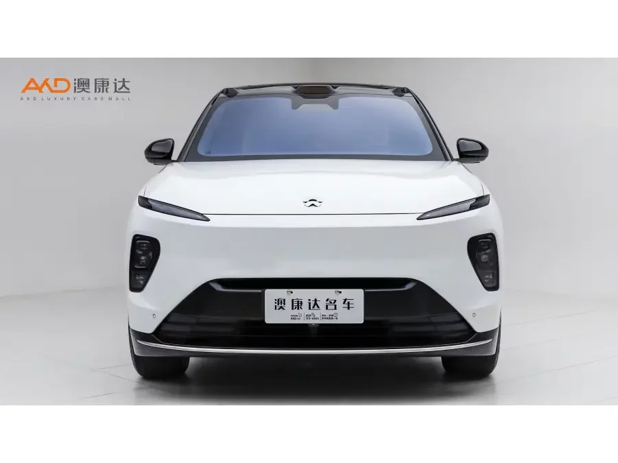 NIO ES8