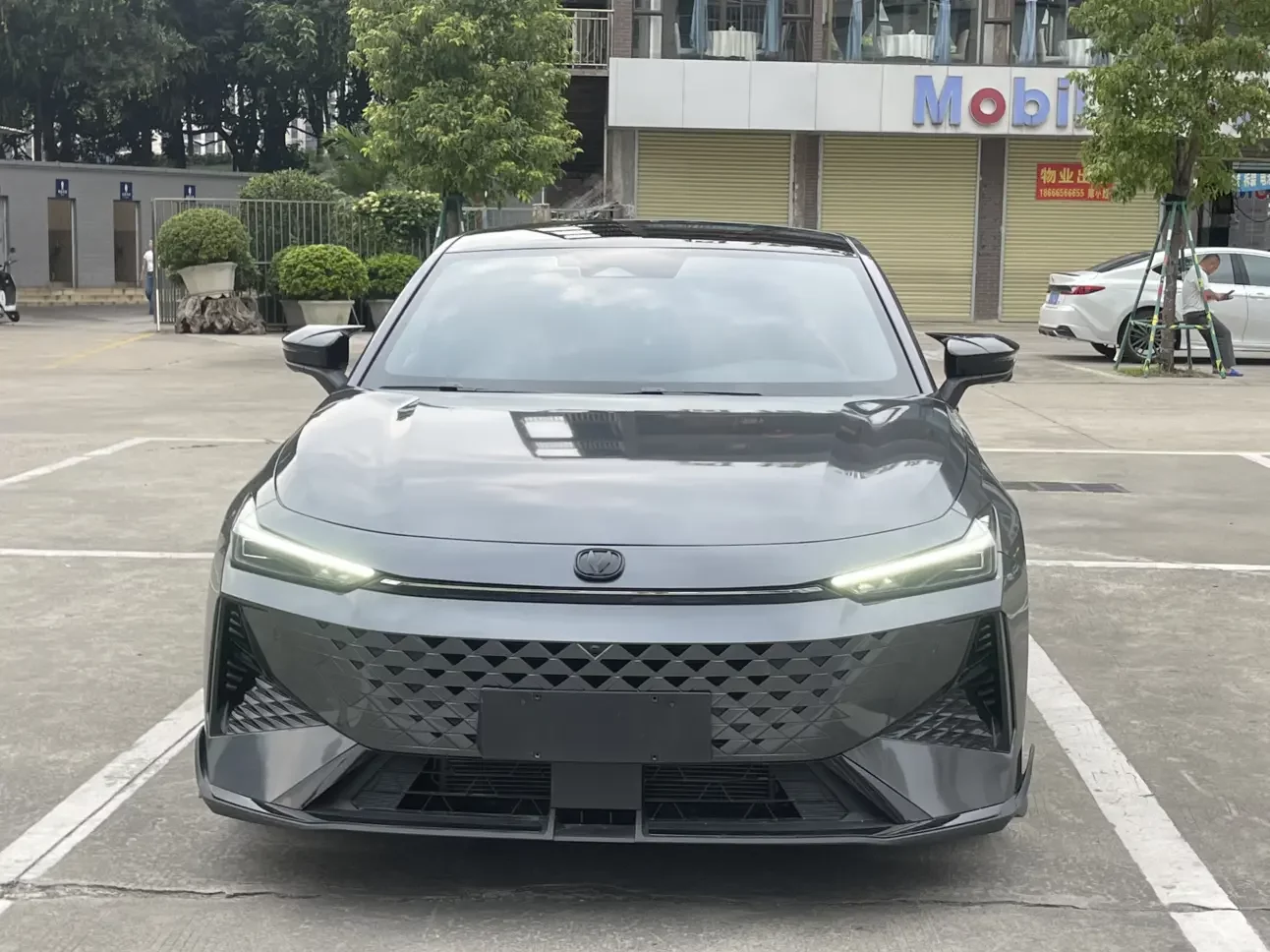 Changan UNI-V