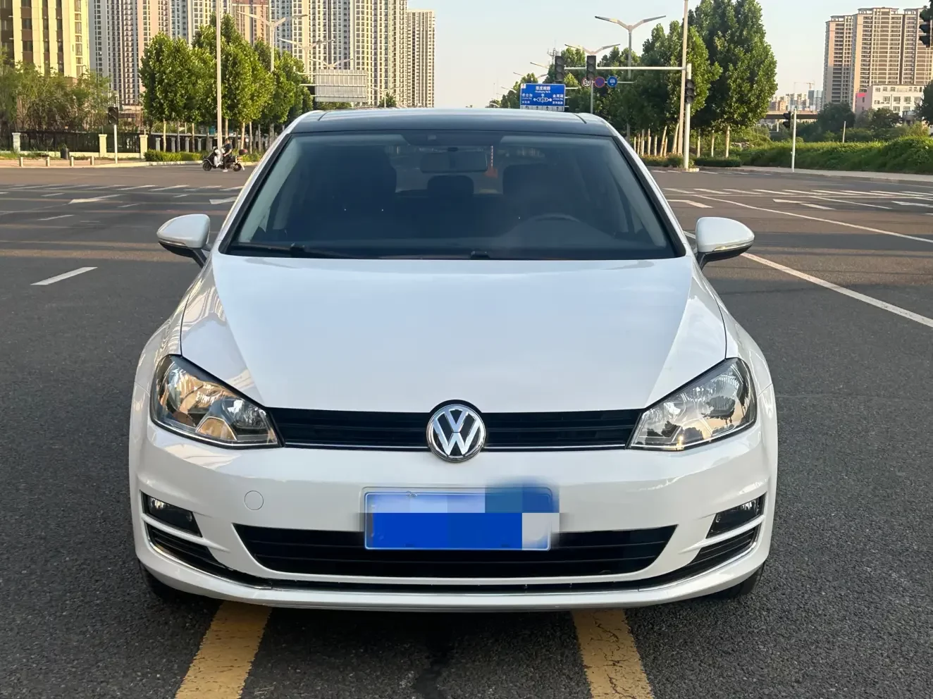 Volkswagen golf
