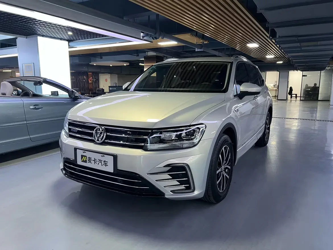 Volkswagen Tiguan L PHEV