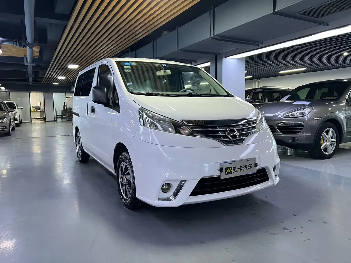 Nissan NV200