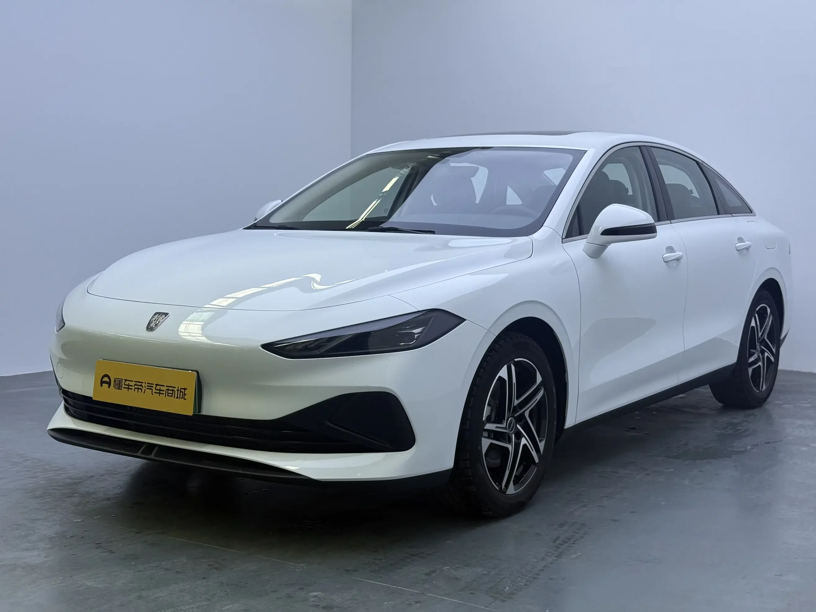 Roewe D7 DMH