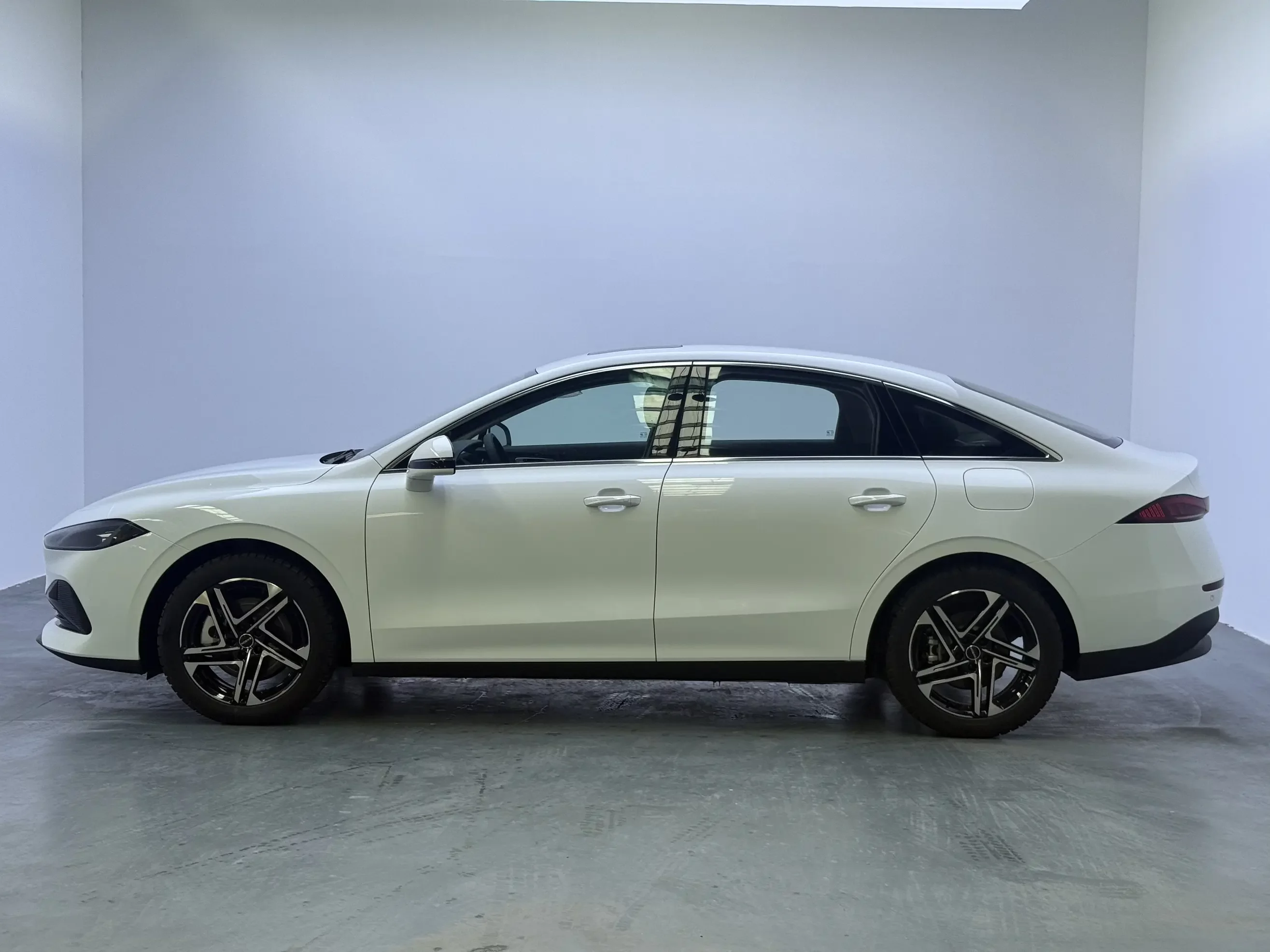 Roewe D7 DMH