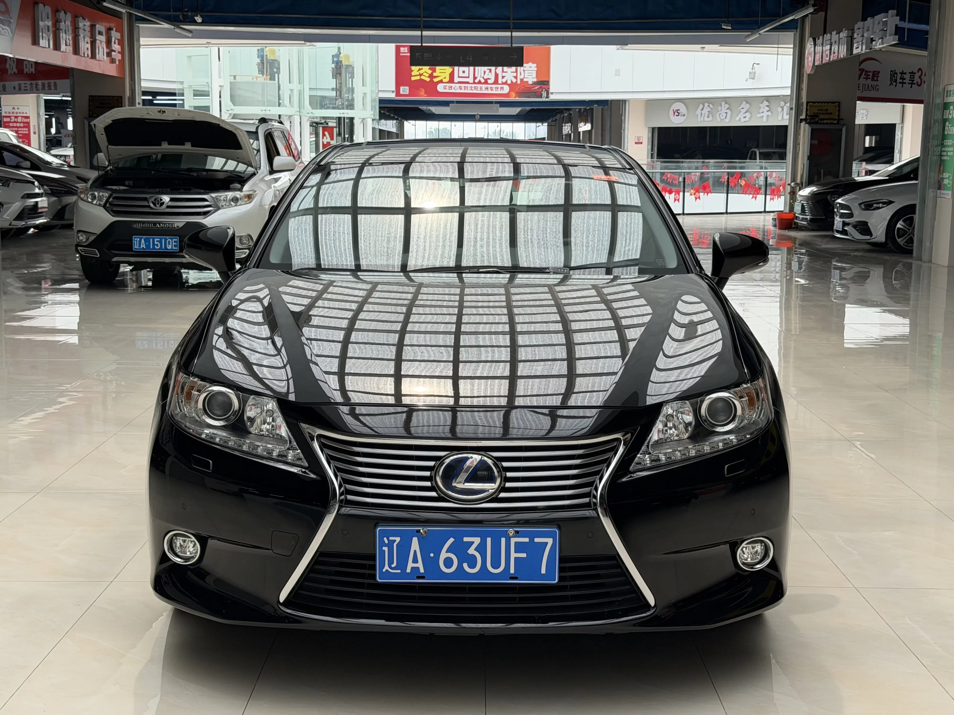 Lexus ES