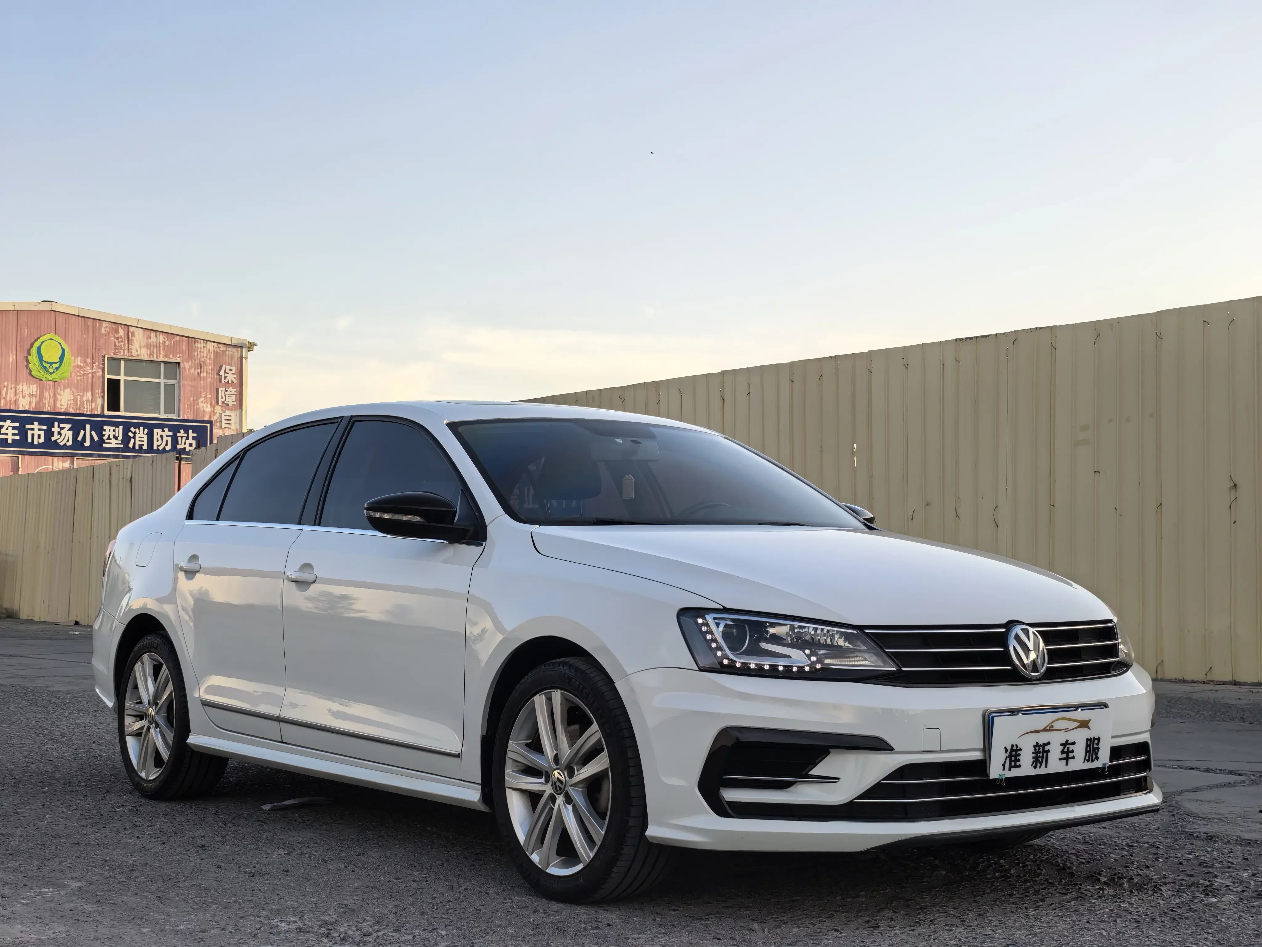 Volkswagen Sagitar