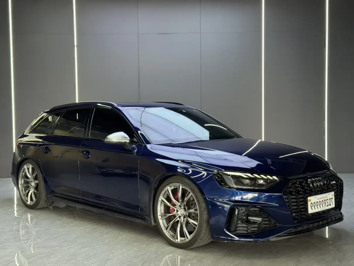 Audi RS 4