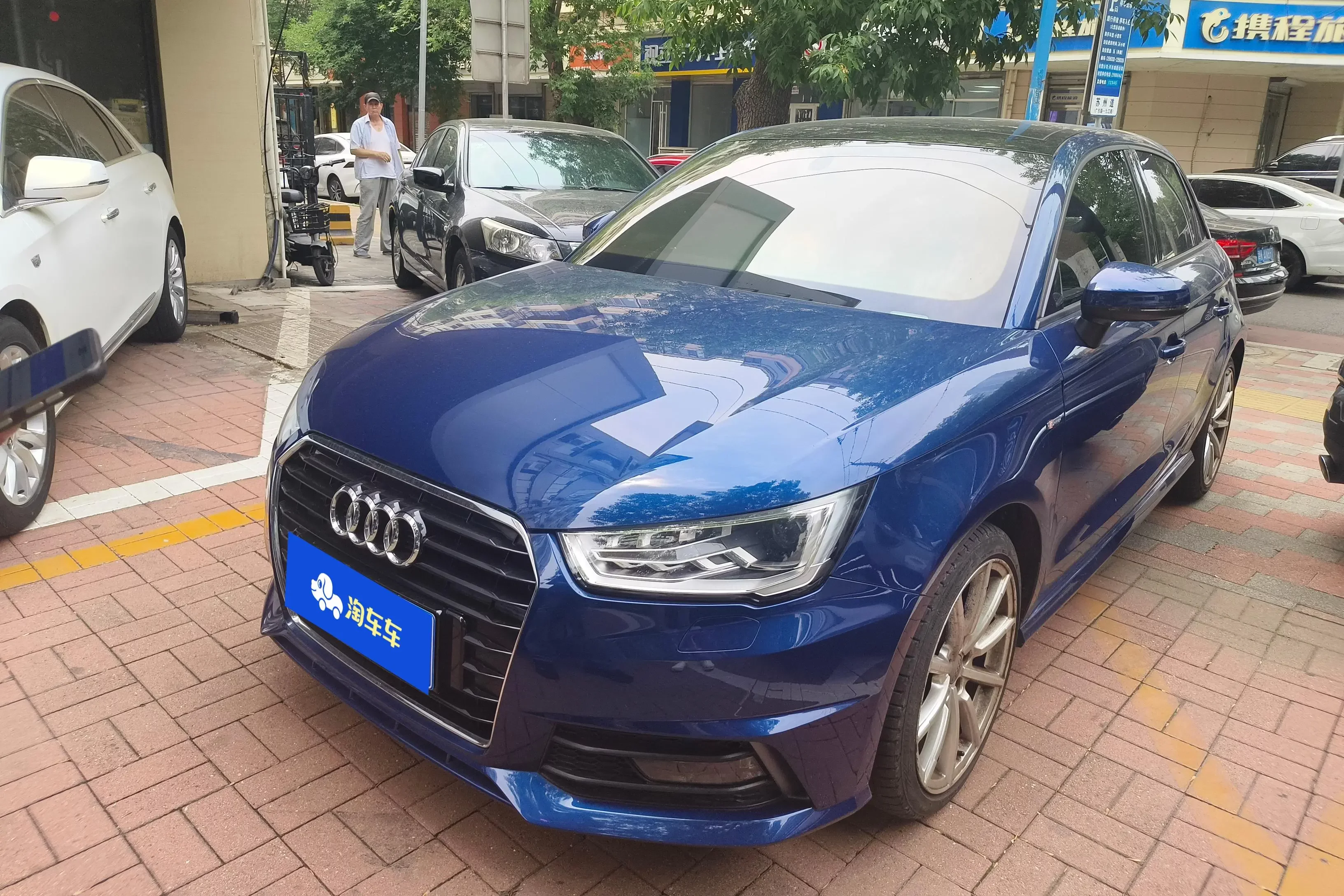 Audi A1