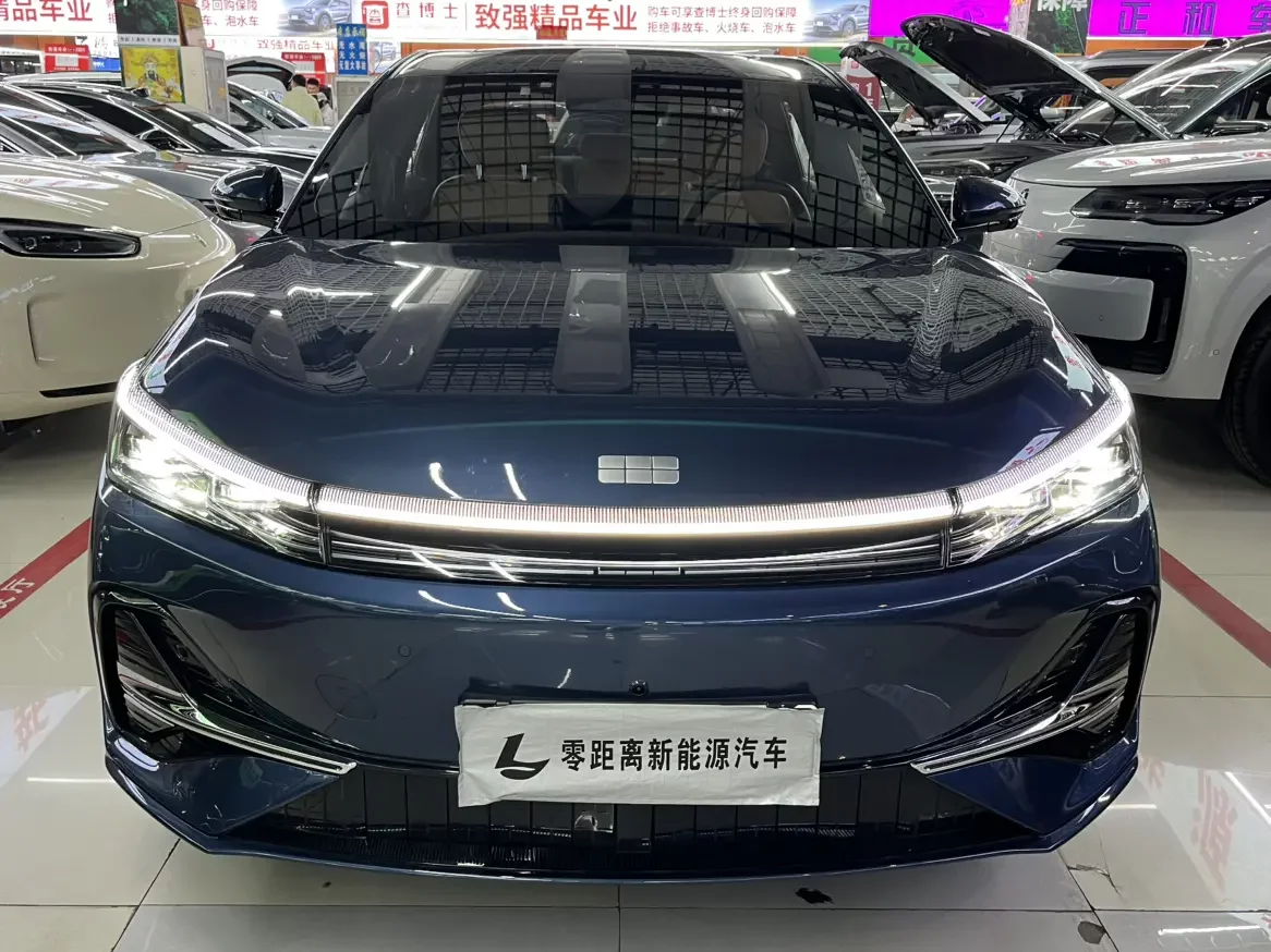 Geely Galaxy A7 EM