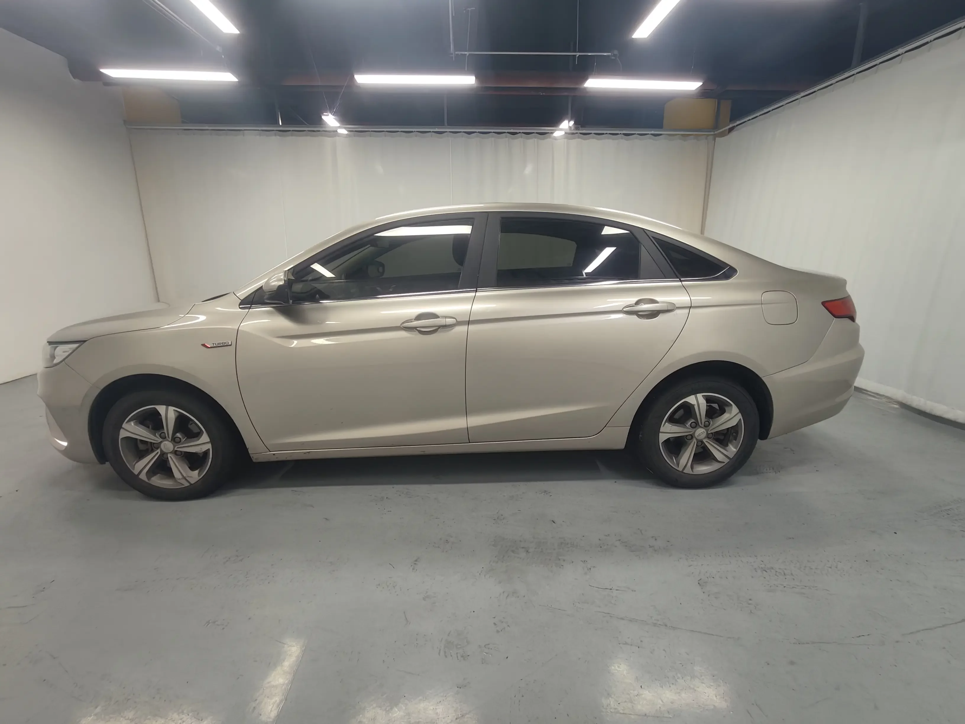 Geely Emgrand GL